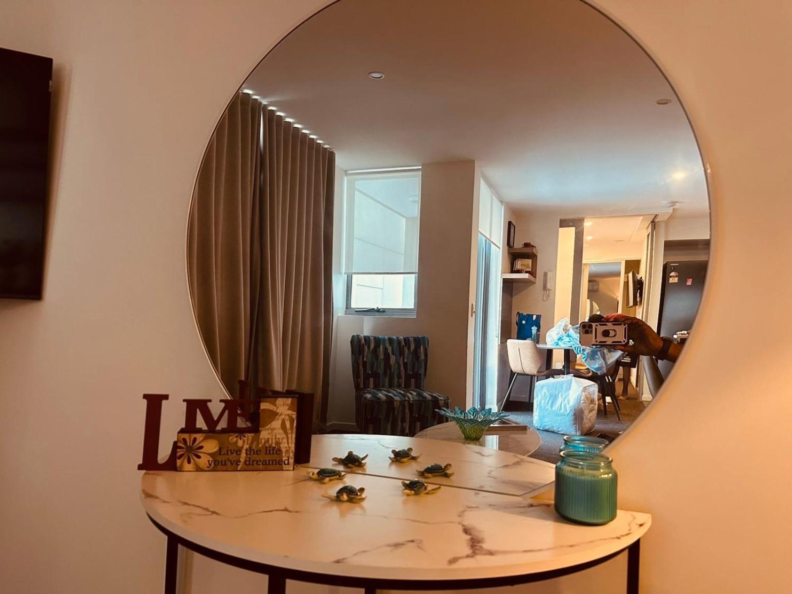 Discover Urban Bliss In Our 1-bedroom Apartment! Views And Cultural Gems