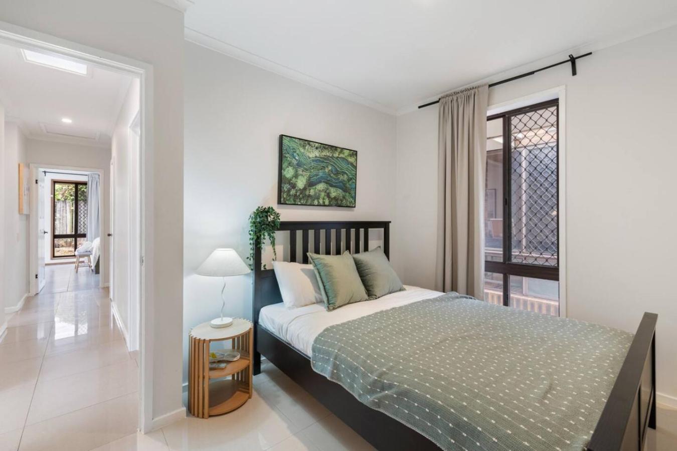 Cozy Comfort 4br Near Malls And Transport Holiday home Brisbane