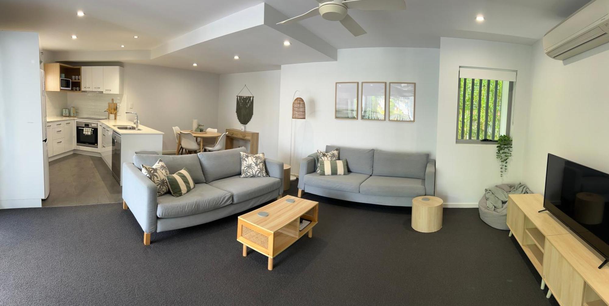 Location, Location, Location - Very Large Apartment