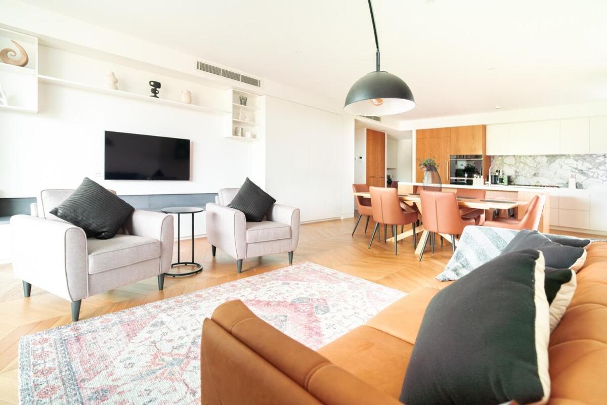 Apartment Luxury 3br In Beautiful New Farm *