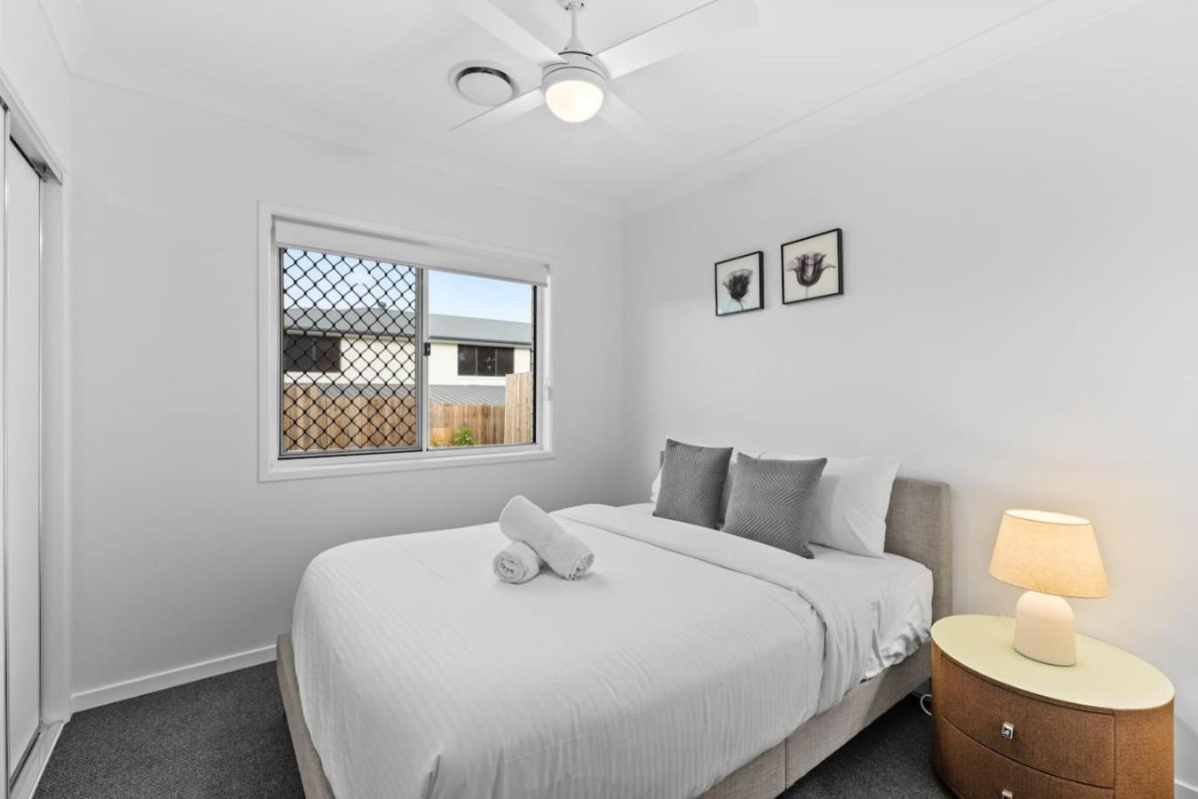 Casa de férias 1mins To Mall Brandnew 4beds Cozy With Ducted Ac *