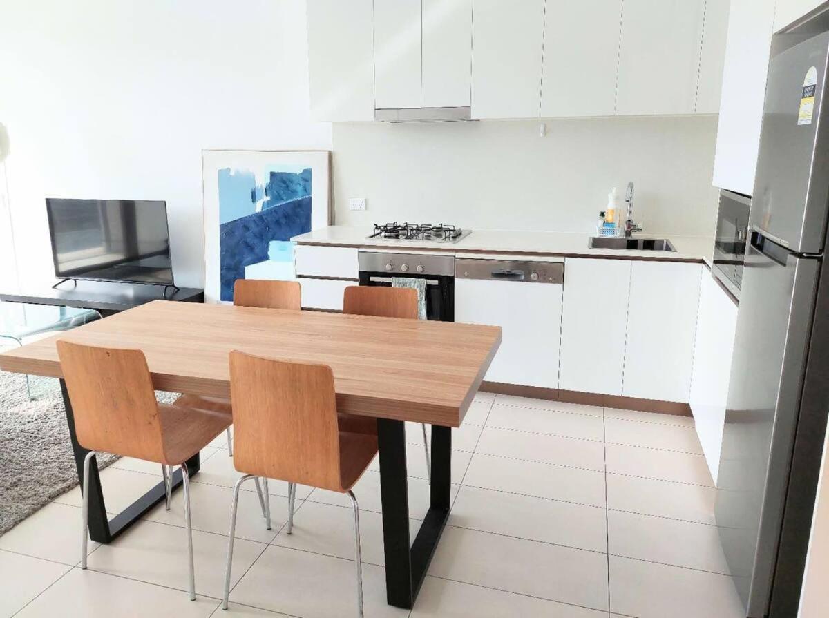 Perfect Short Term In Brissy Cozy & Relax Apartment