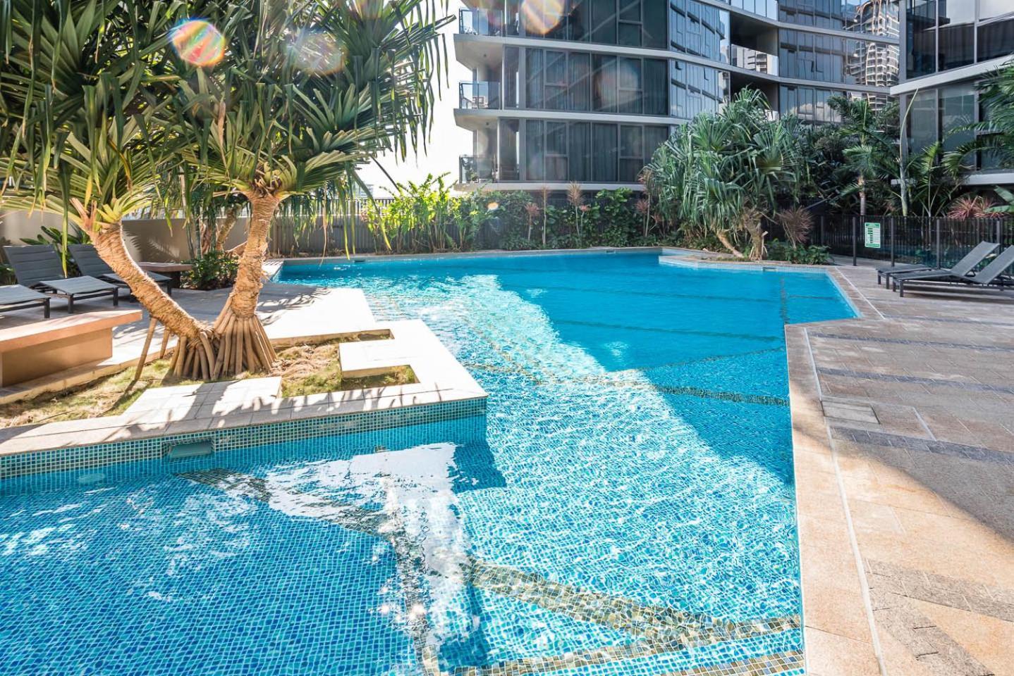 1-bedroom With Pool, Sauna, And Parking In South Apartment *