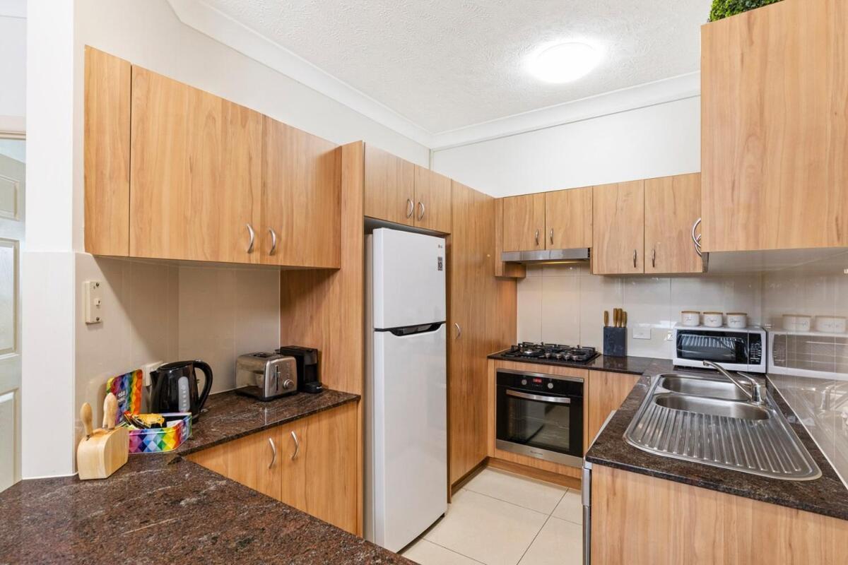 Boutique 2bed 2bath Parking * Brisbane