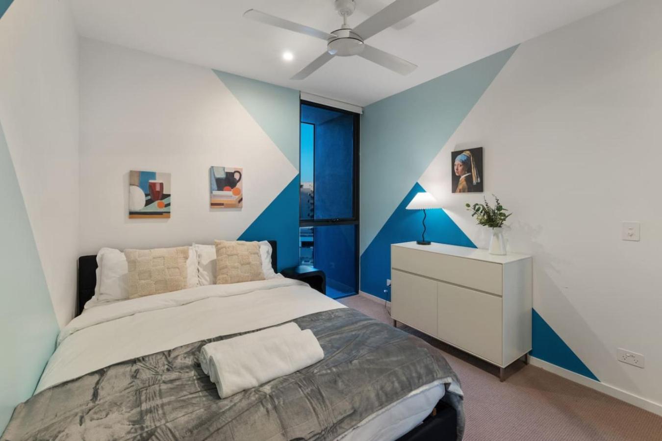 Rooftop Pool And View Stylish 2bed With Ducted Ac
