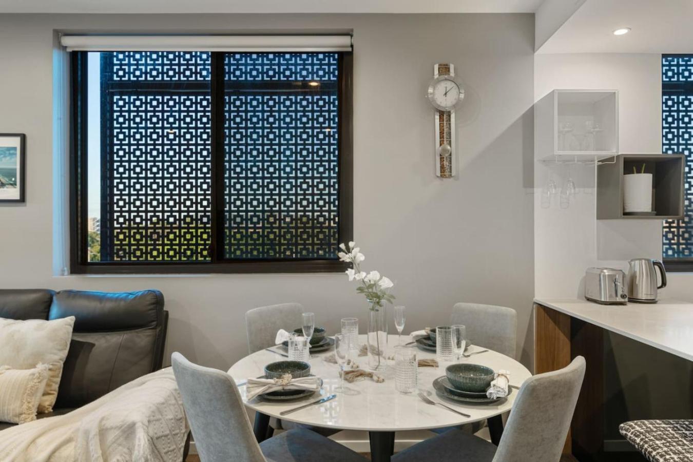 Rooftop Pool And View Stylish 2bed With Ducted Ac * Brisbane