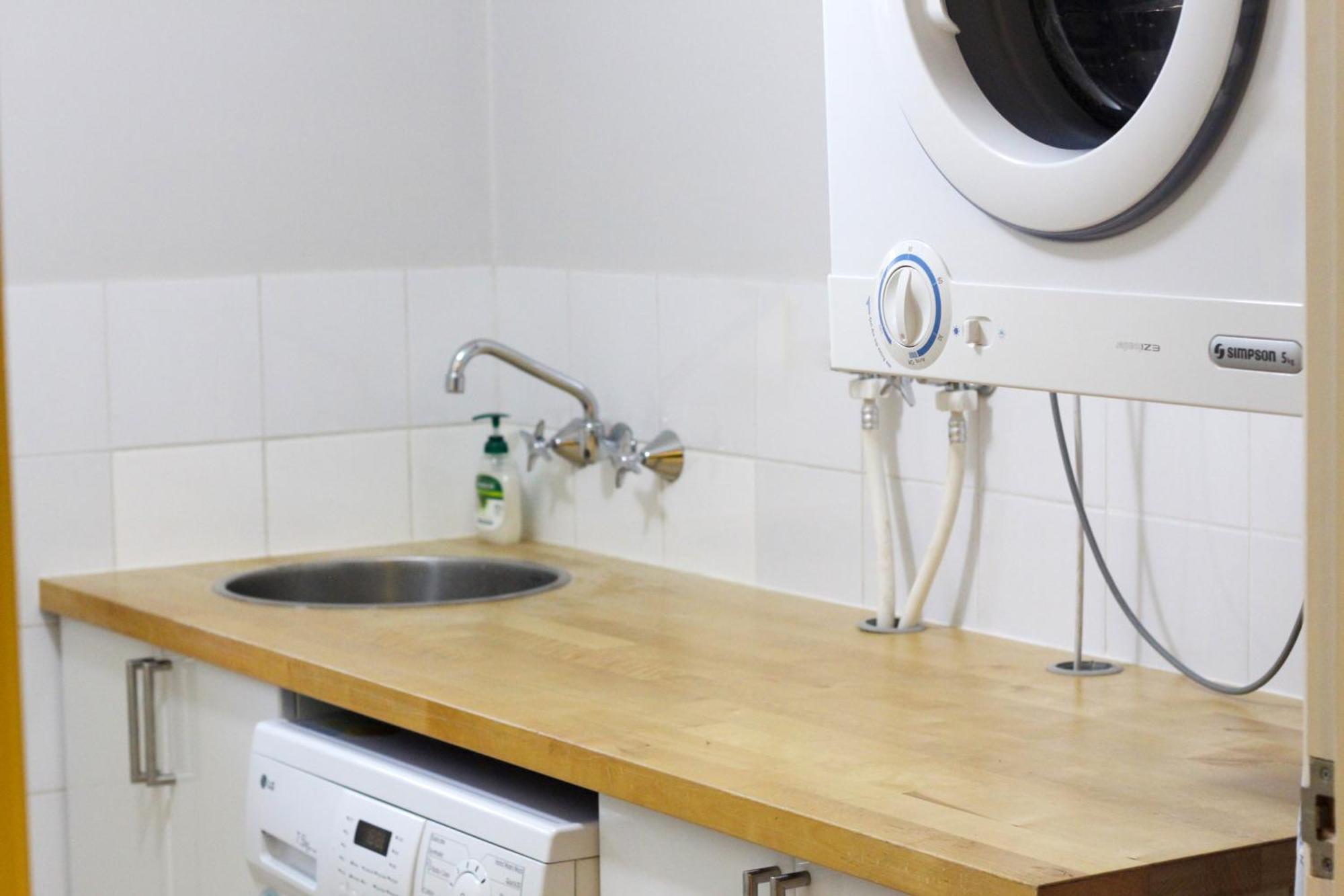 Leafy Retreat Townhouse Near Airport & Apartamento Brisbane