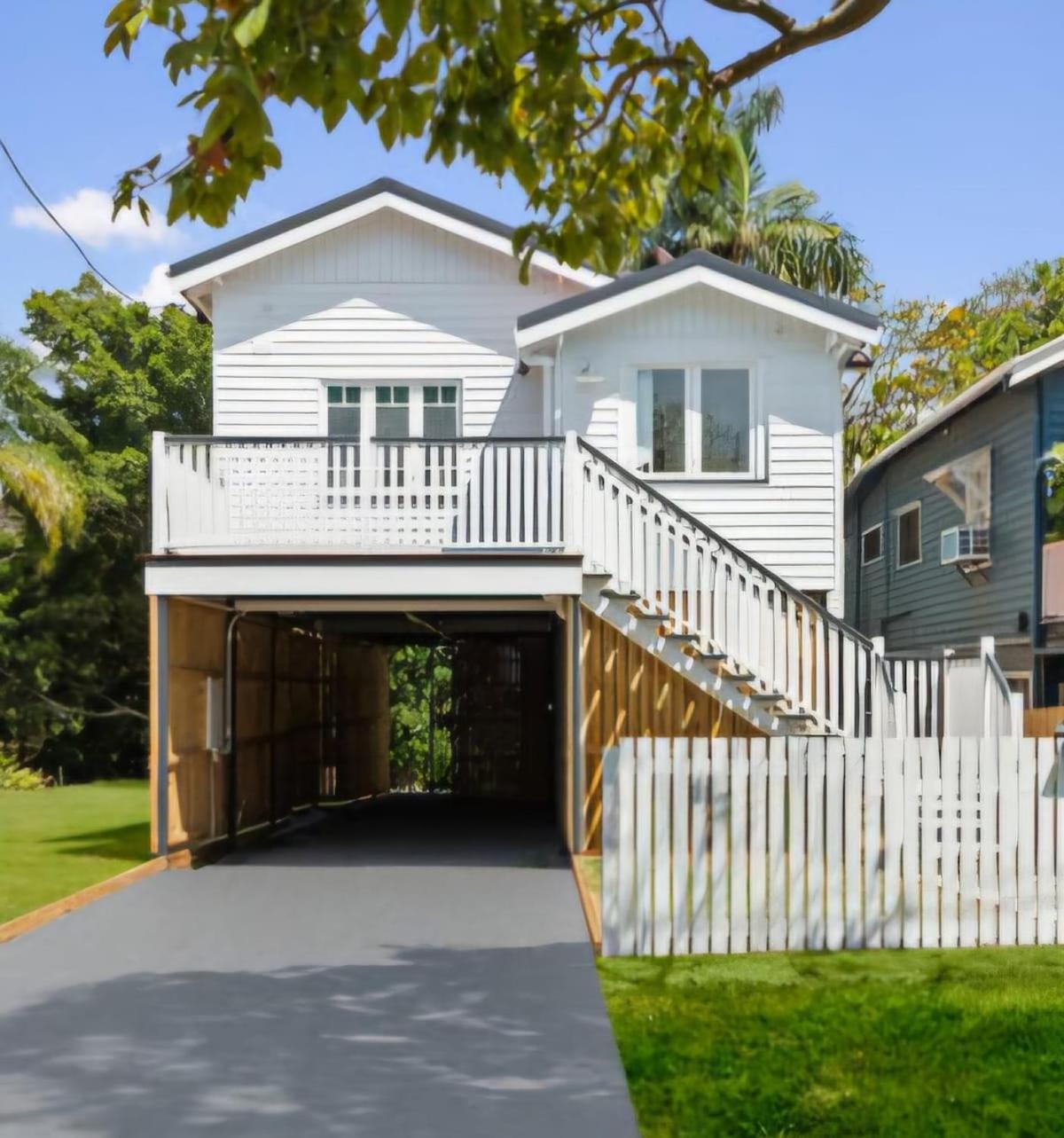 Holiday home Classic Getaway 2 Bdrm Pool Brisbane