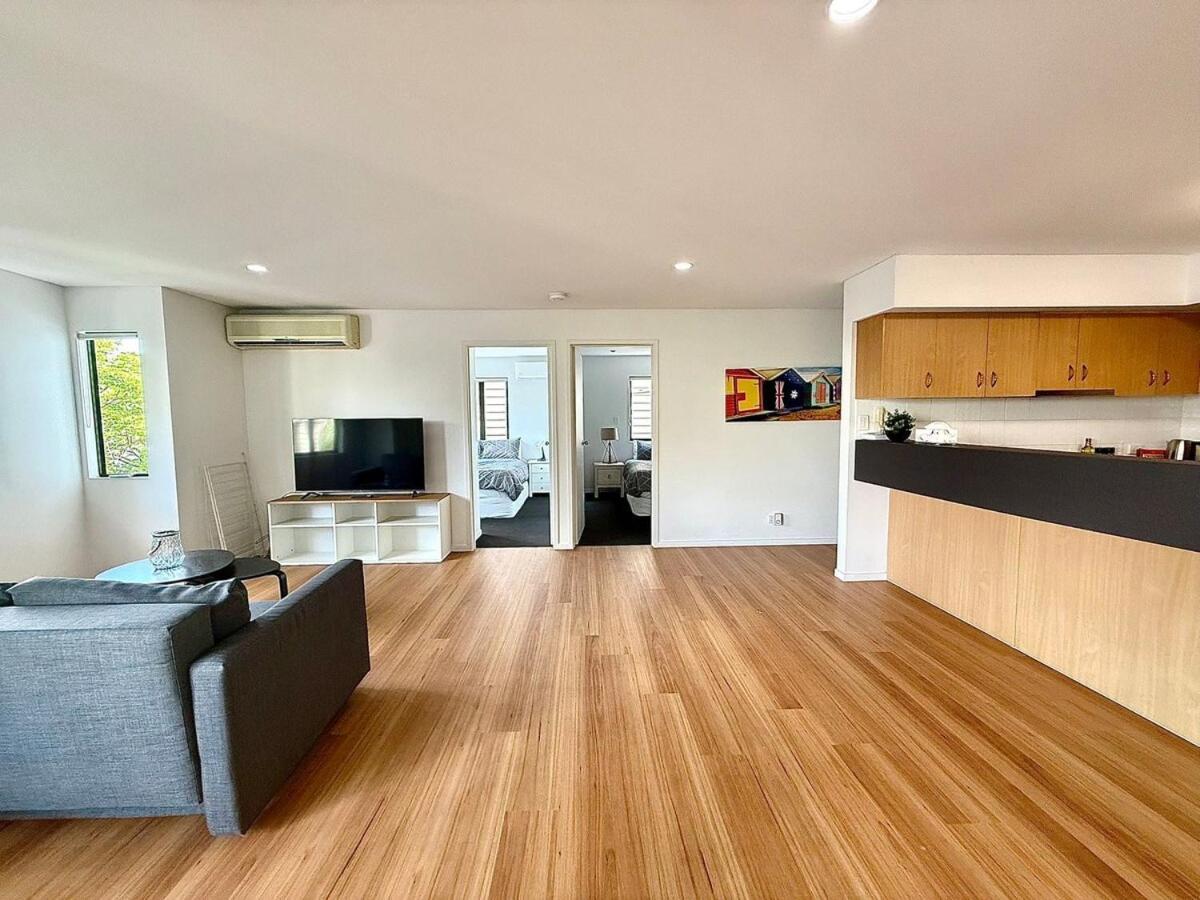 Apartamento Kangaroo Point - Being Everywhere At Once! Spacious 3 Bedroom Apartment, Location! Free Carpark Brisbane