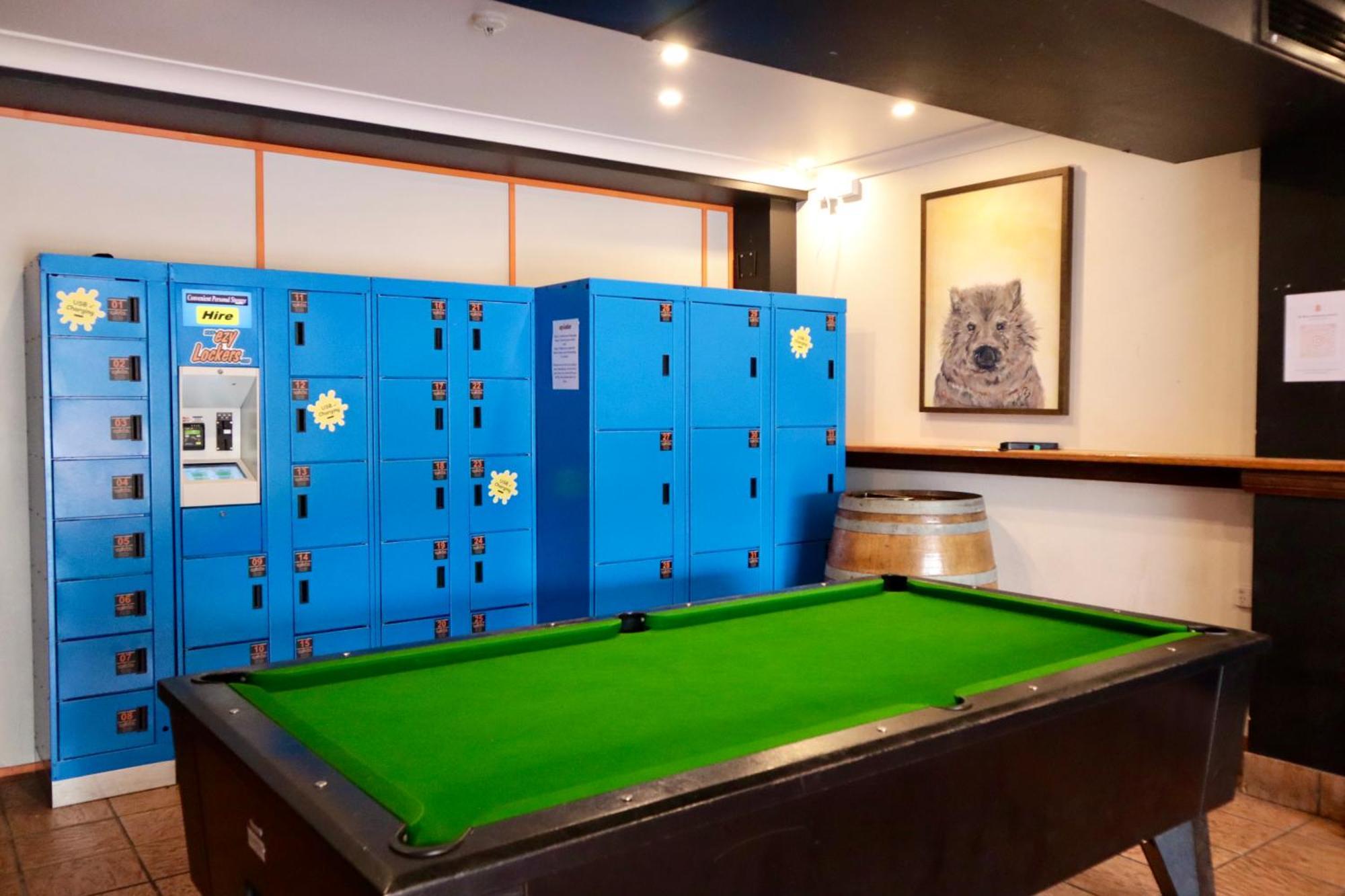 Hostel Backpackers Hq