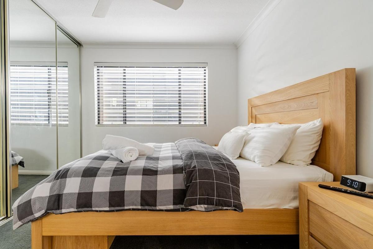 Value With View Sleeps 7 Brisbane