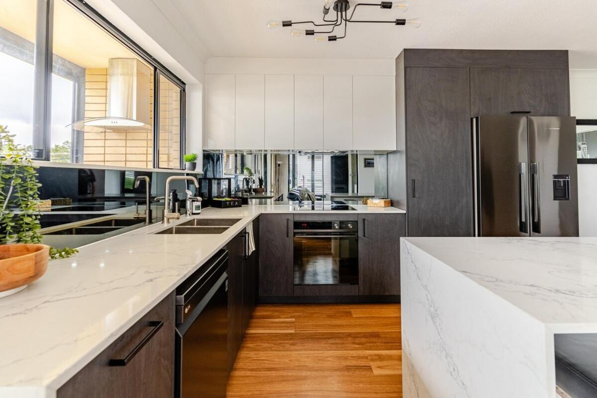 Value With View Sleeps 7 * Brisbane
