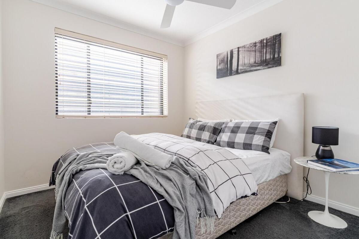 Value With View Sleeps 7 Apartment Brisbane