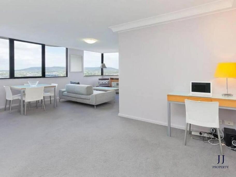 Cbd 1 Bed With Riverview Brisbane