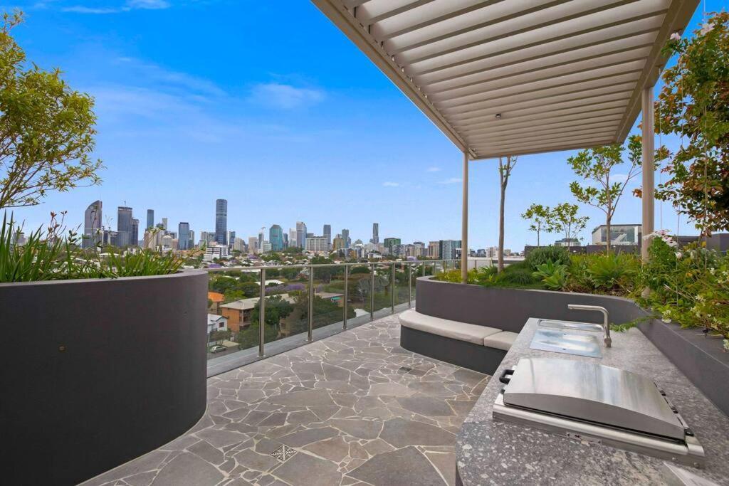 Gabba Oasis:luxury 3brm Pool Apartment *