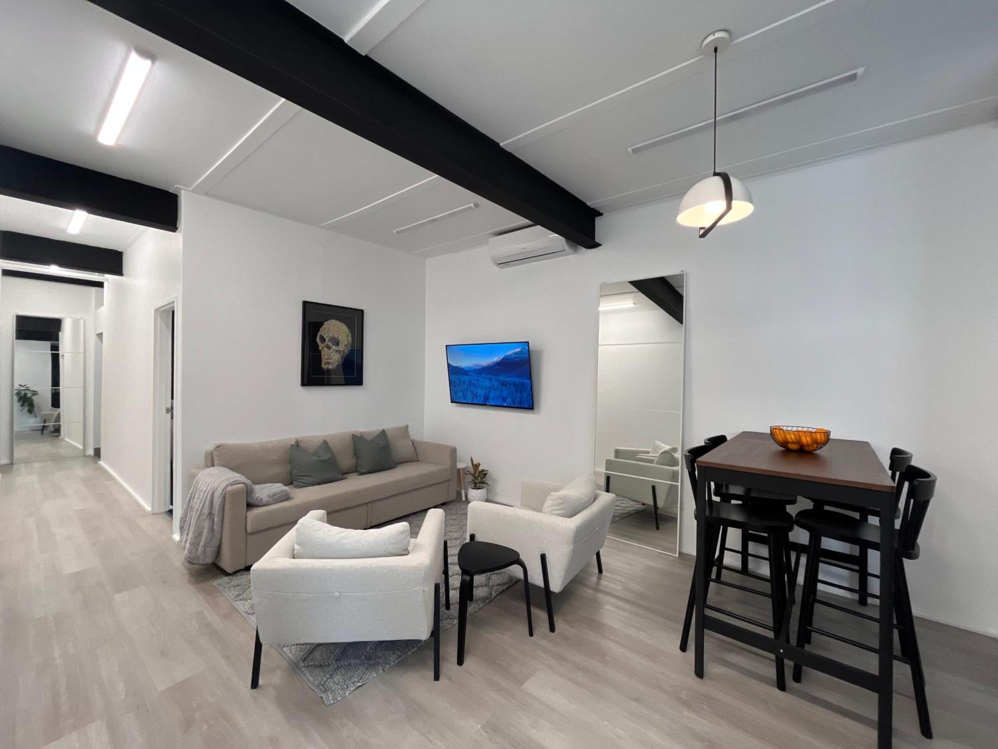 West Hub. Private Infrared Sauna Near & Much More! New Purpose Built Loft Style! * Brisbane