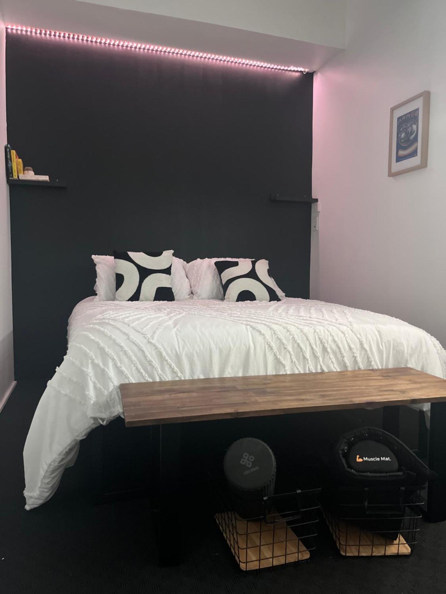 West Hub. Private Infrared Sauna Near & Much More! New Purpose Built Loft Style! Brisbane