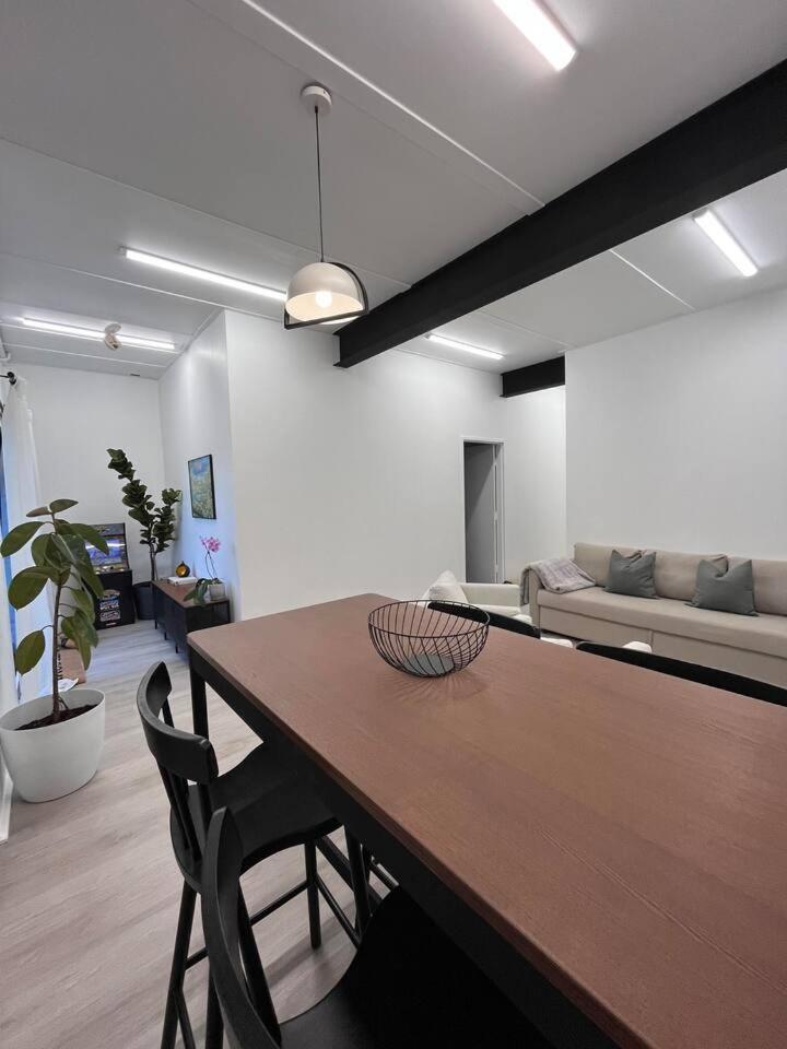 West Hub. Private Infrared Sauna Near & Much More! New Purpose Built Loft Style! Brisbane