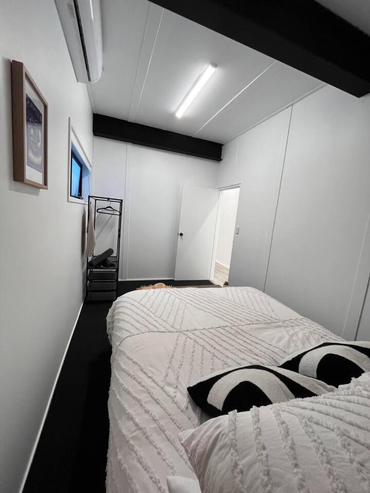 West Hub. Private Infrared Sauna Near & Much More! New Purpose Built Loft Style! Brisbane