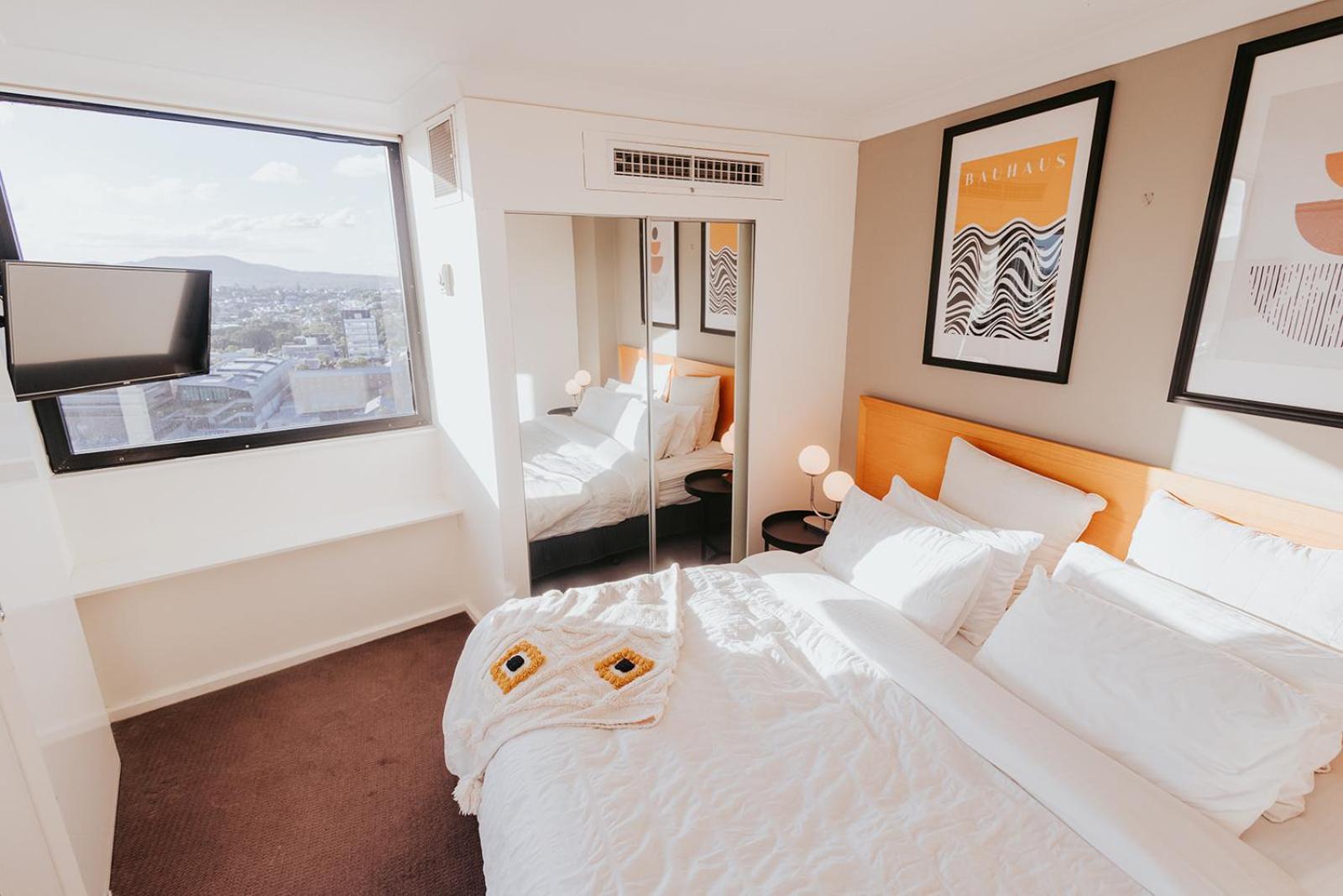 Riverview Cbd Level 22 * Brisbane