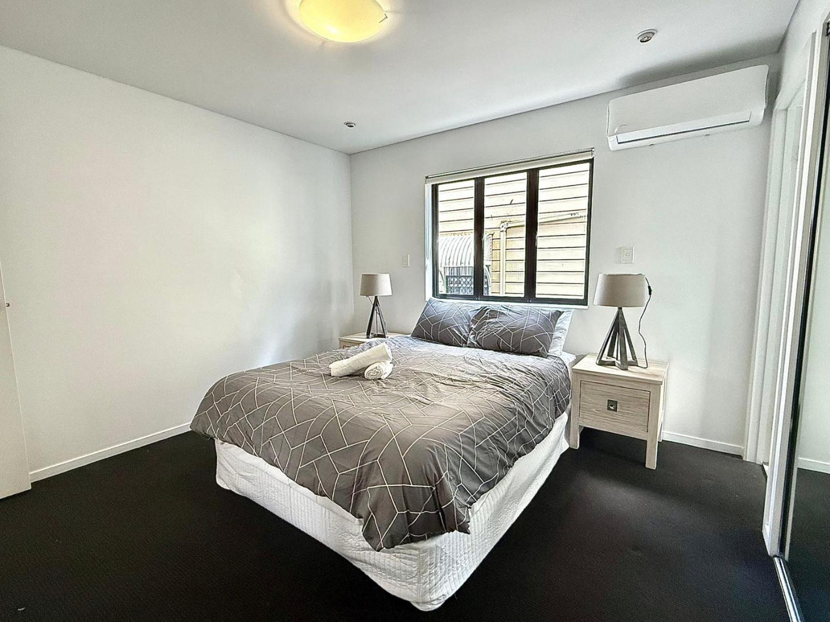 Apartamento Kangaroo Point - Being Everywhere At Once! Spacious 3 Bedroom Apartment, Location! Free Carpark