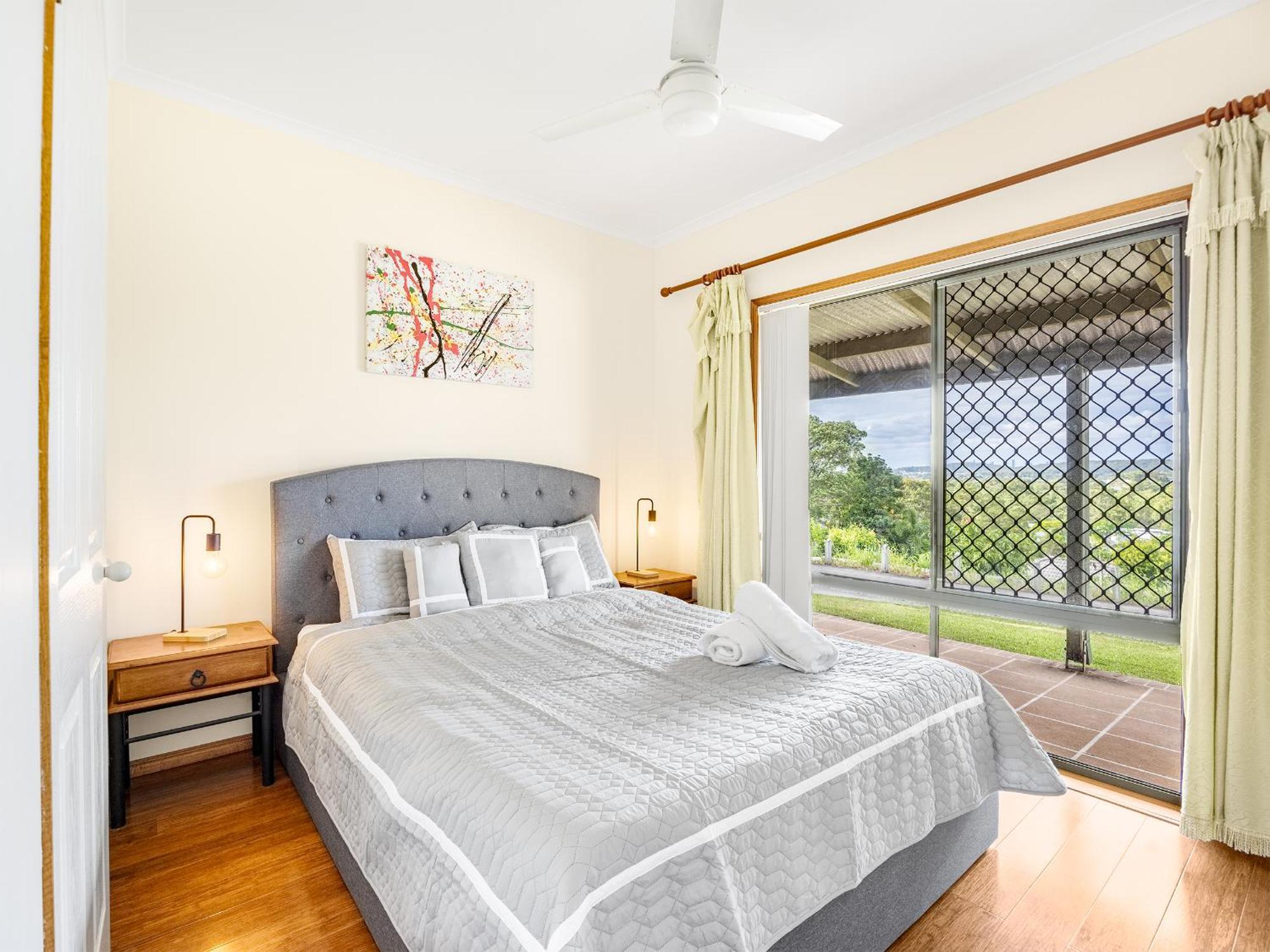 Spacious Land Area 5bedroom At Sunnybank New Ac Holiday home Brisbane