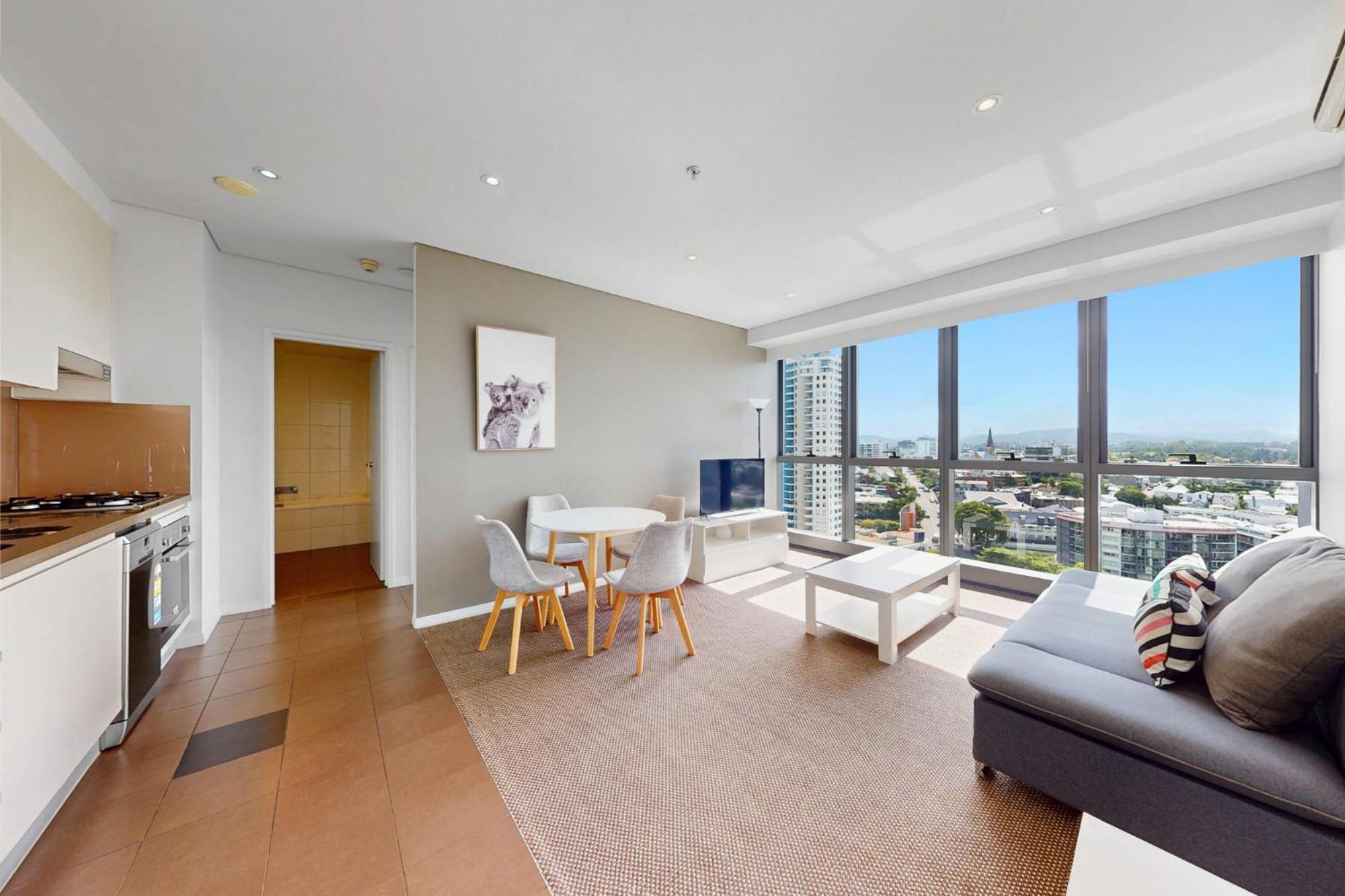 Prime Location View Meriton Soleil * Brisbane