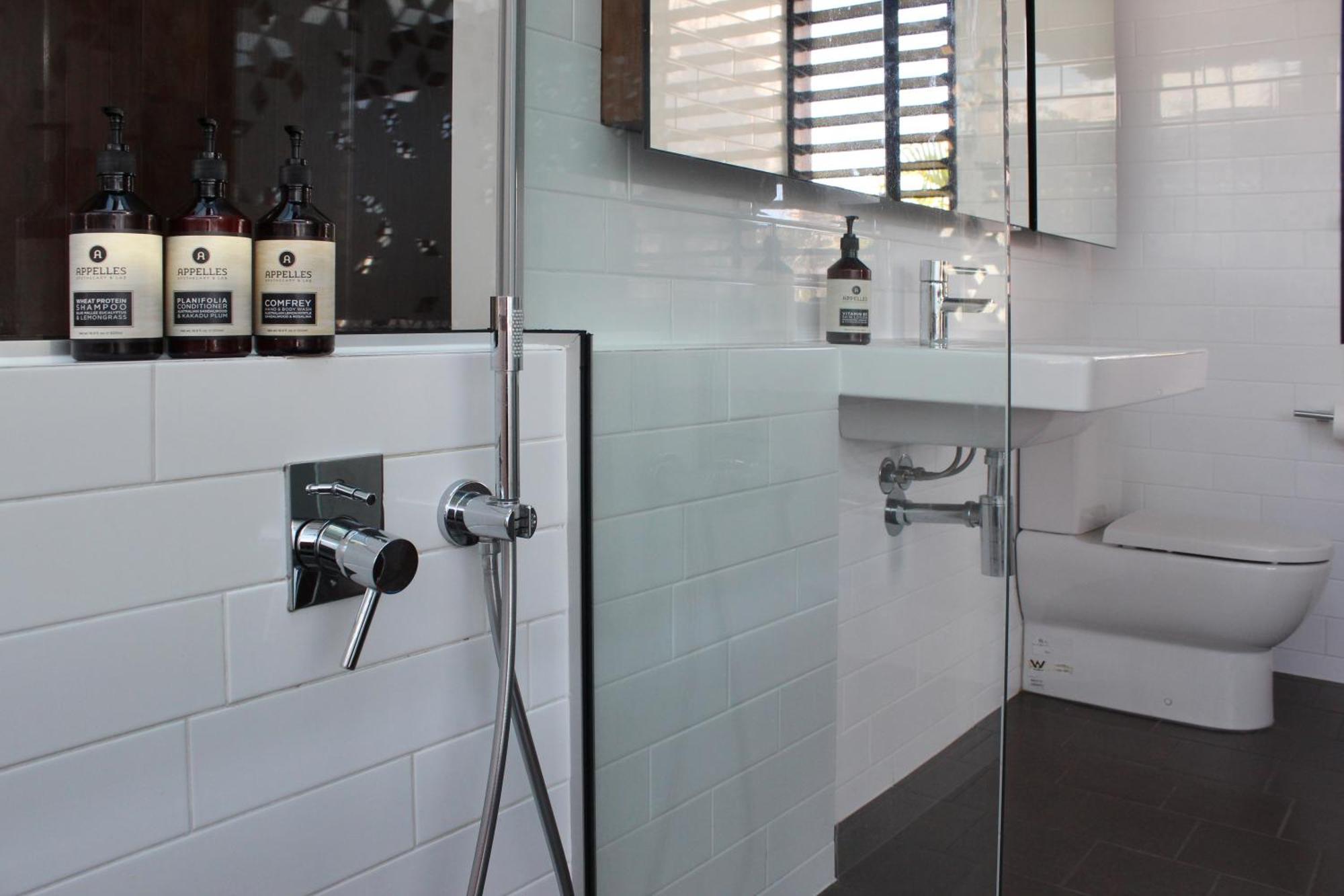 Inner Haven Enviro-luxury - With Free Parking * Brisbane