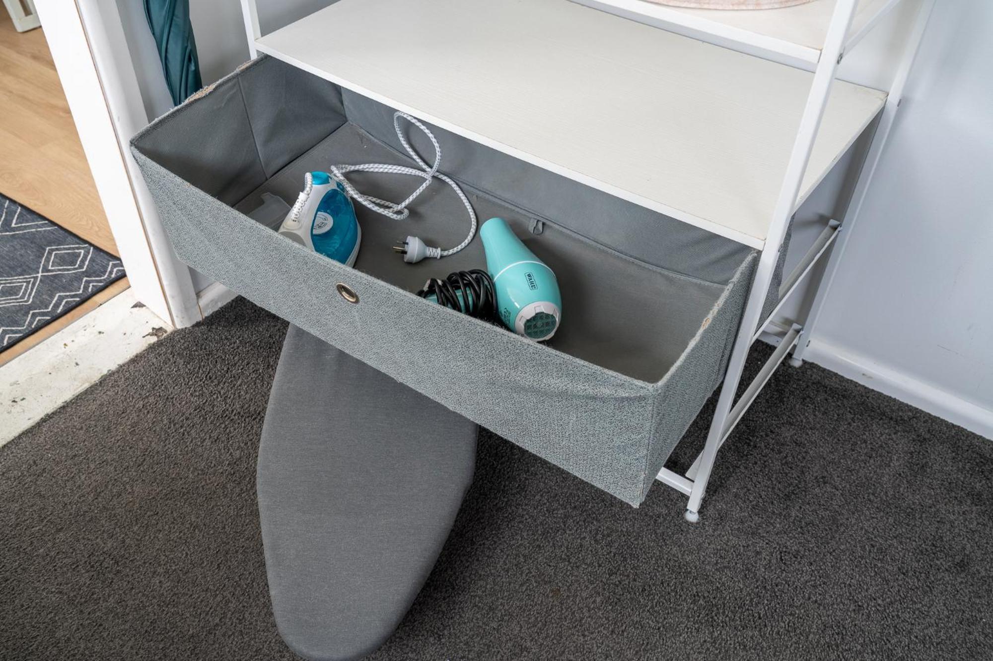 Hot Tub, Ice Bath, Gym, Sauna, Pool Table Coorparoo Haven