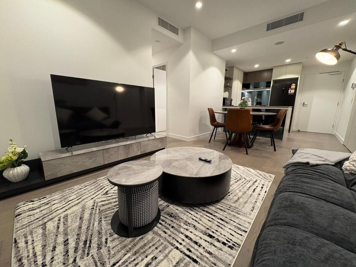 2b2b Retreat Land In Star Queens Wharf Apartment Brisbane