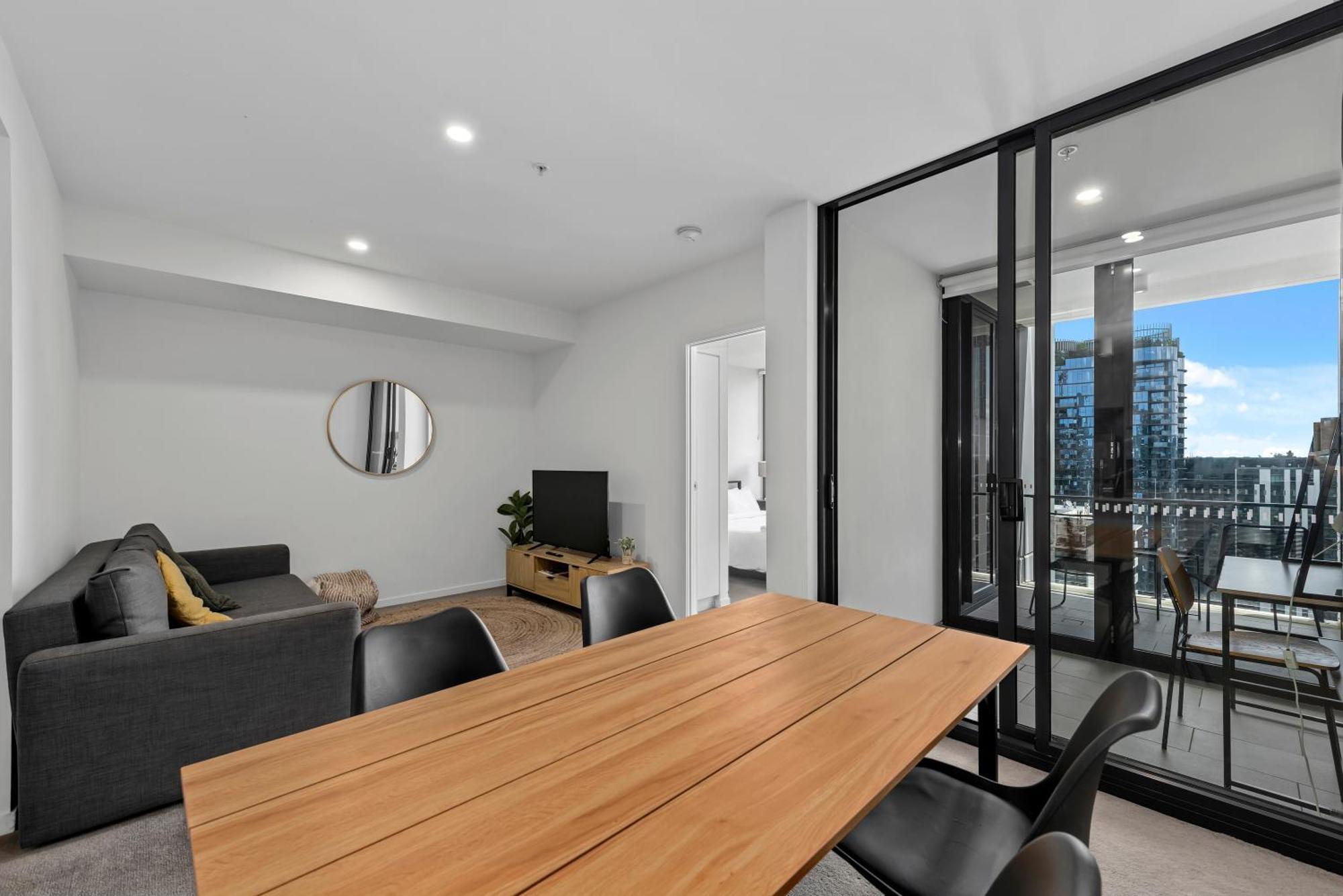 King Bed, Mountain Views & Southbank Location Apartamento