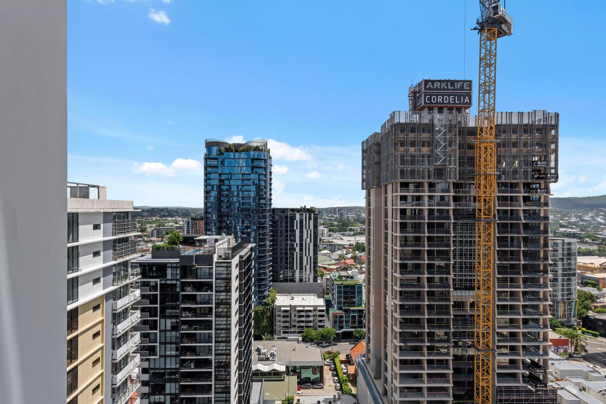 Apartamento King Bed, Mountain Views & Southbank Location
