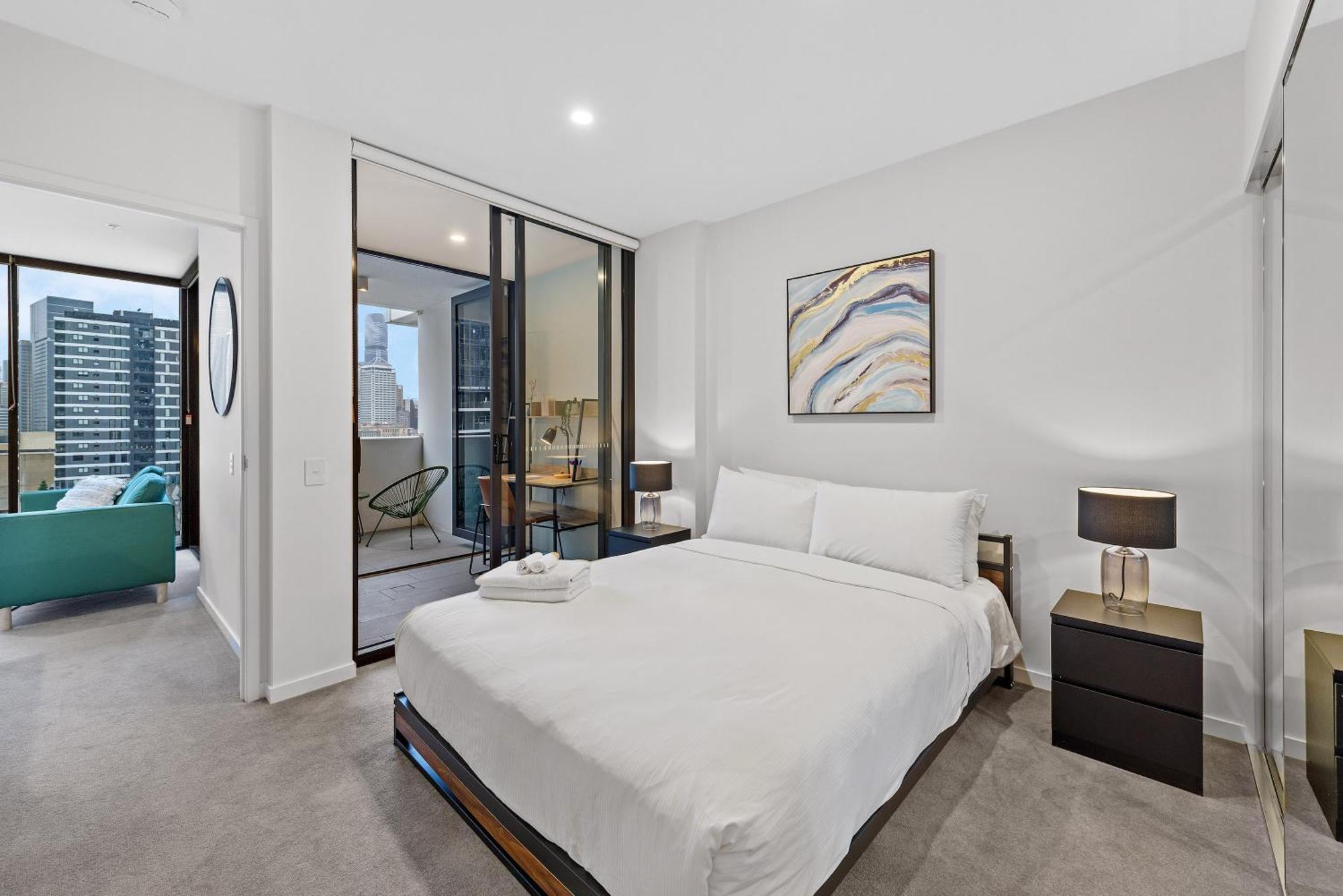 South Bank With Views, Study & Park Apartment *