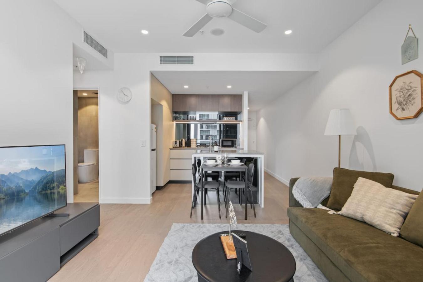 1b Queens Wharf Luxury Apartment *