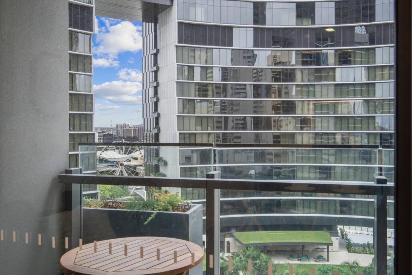 1b Queens Wharf Luxury *