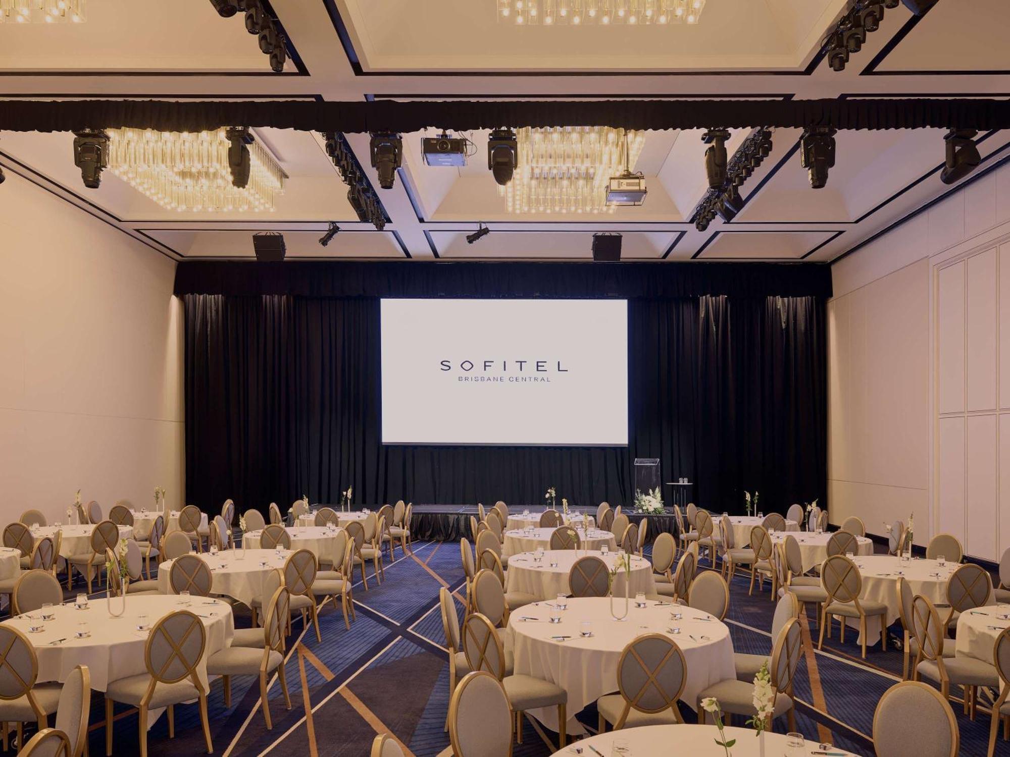 Sofitel Central Hotel 5*