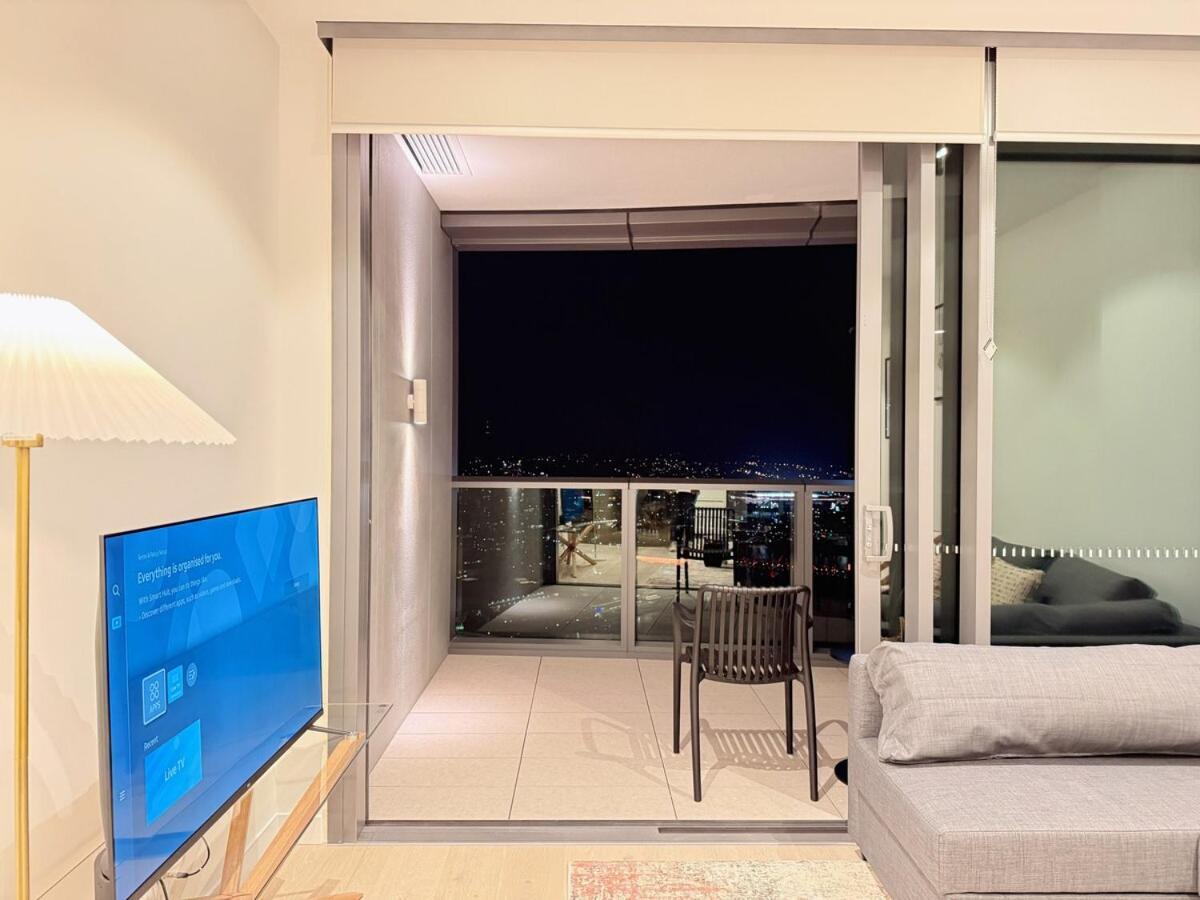 Serene 2bed With Pool & River Views At Queens Wharf * Brisbane