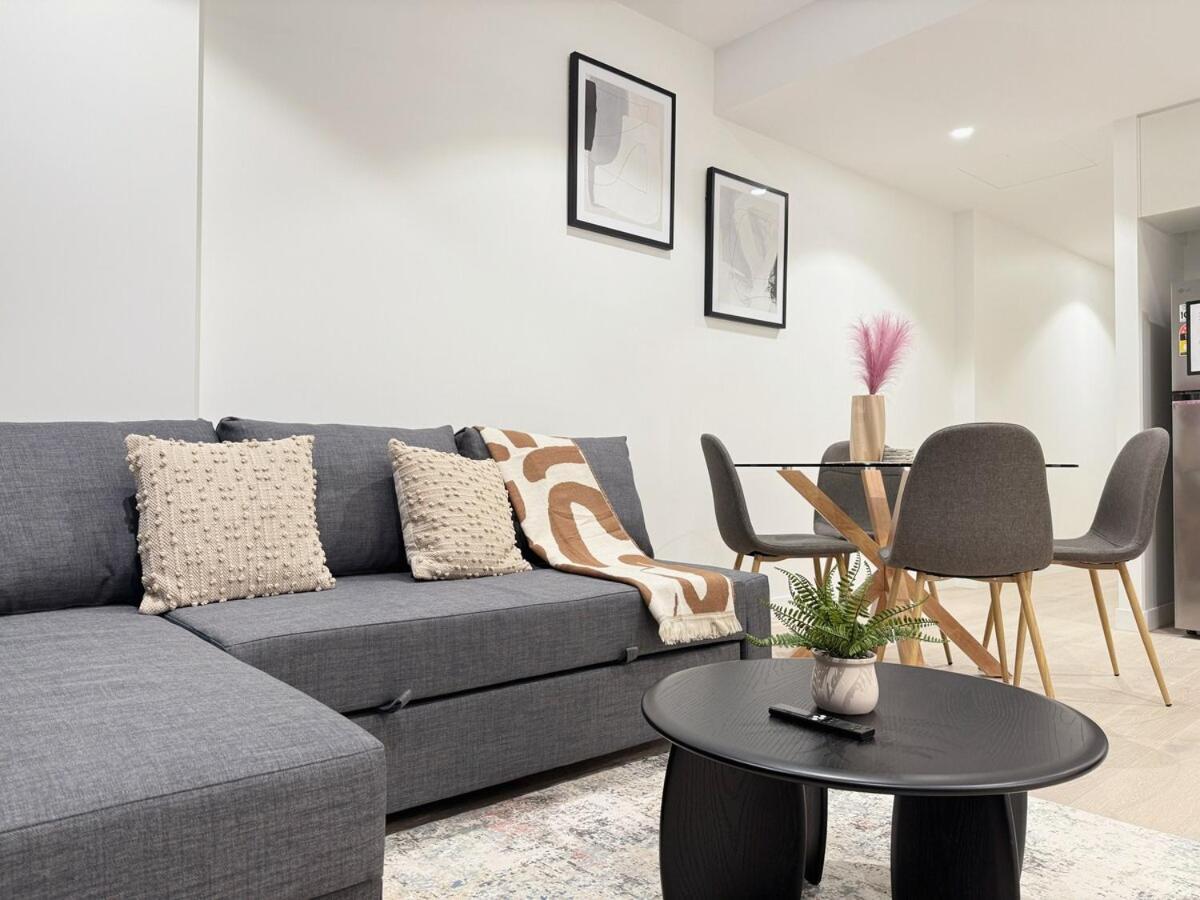 Serene 2bed With Pool & River Views At Queens Wharf