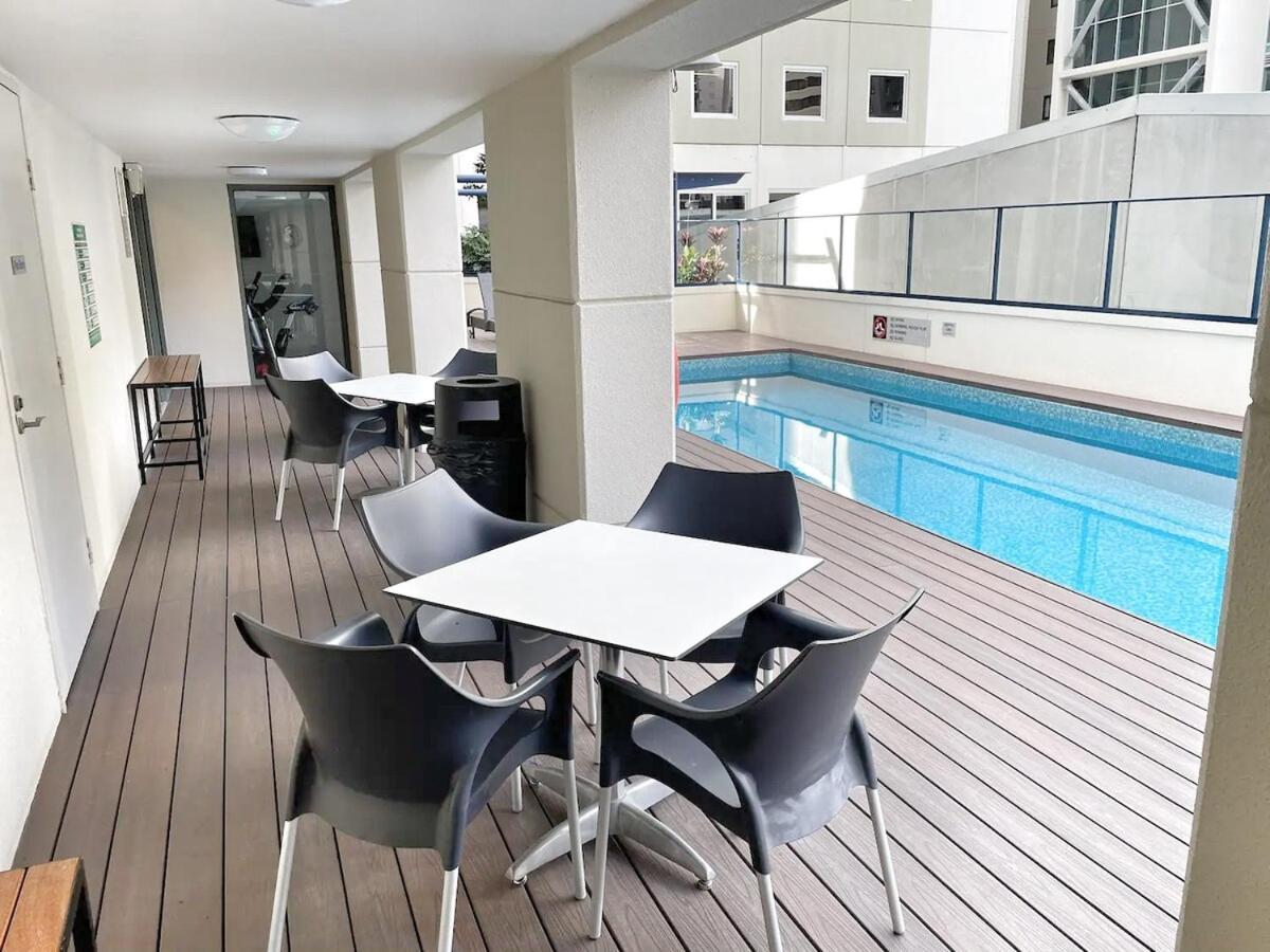 Centre Comfort, Style And Convenience Apartment Brisbane
