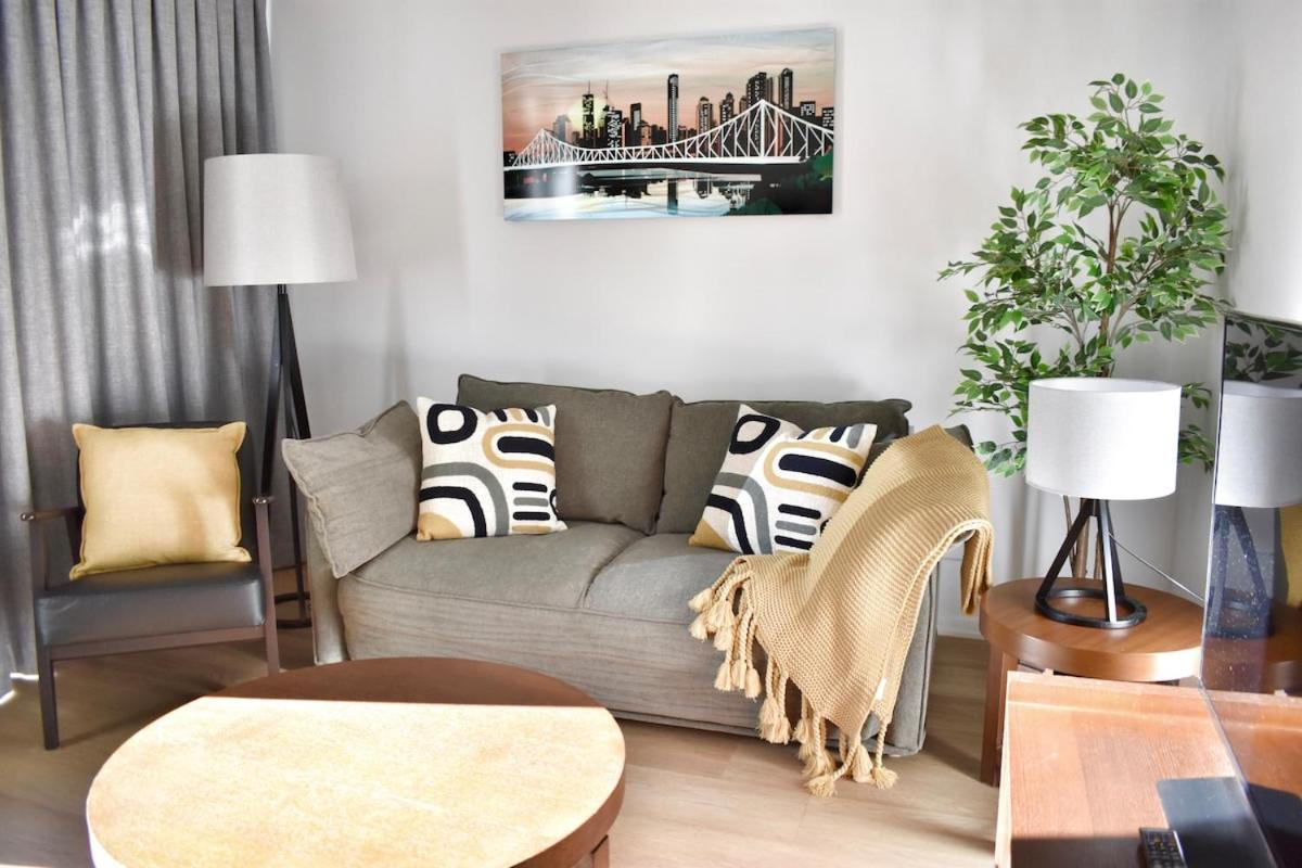 Centre Comfort, Style And Convenience