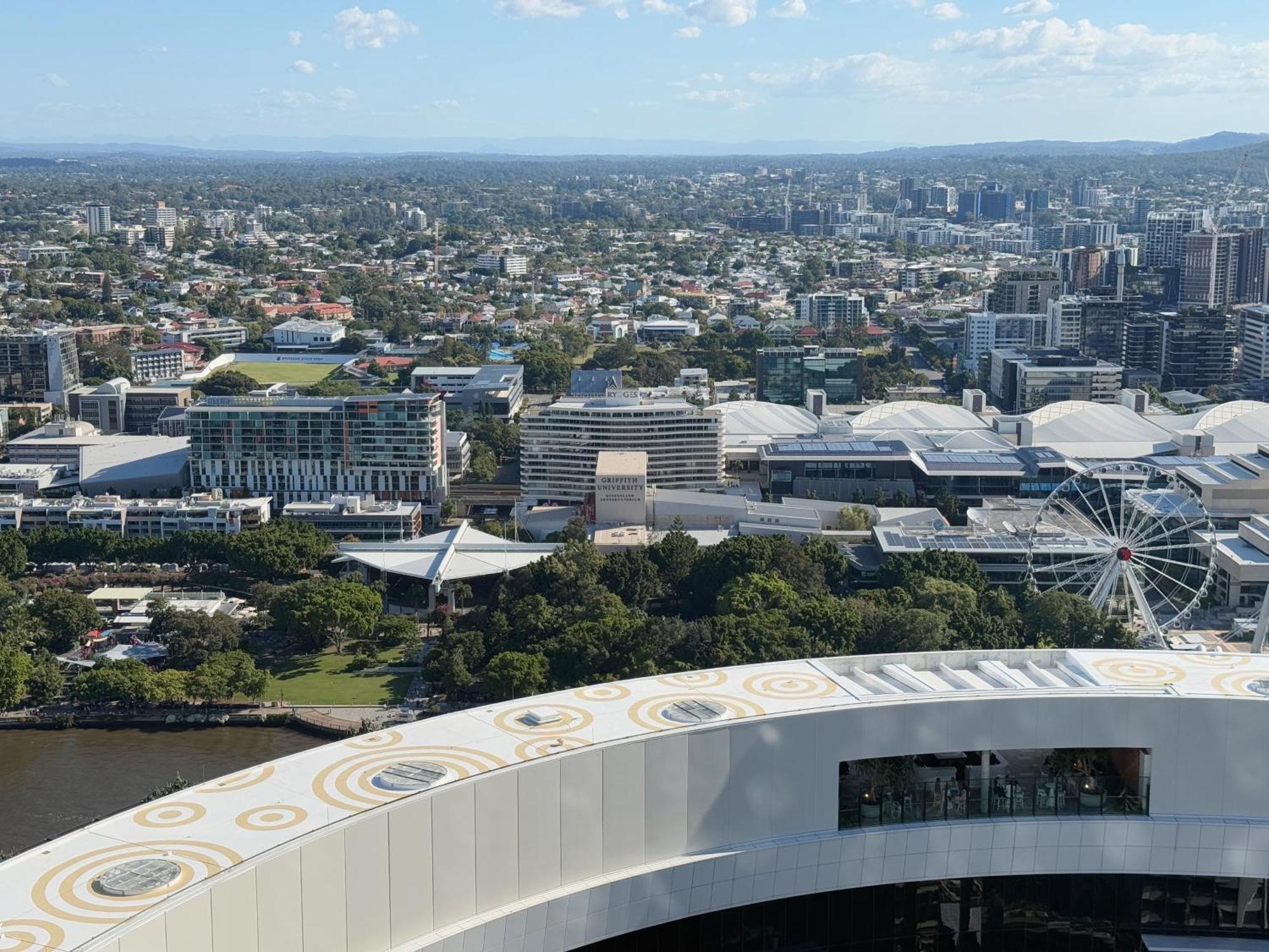 Serene 2bed With Pool & River Views At Queens Wharf Brisbane