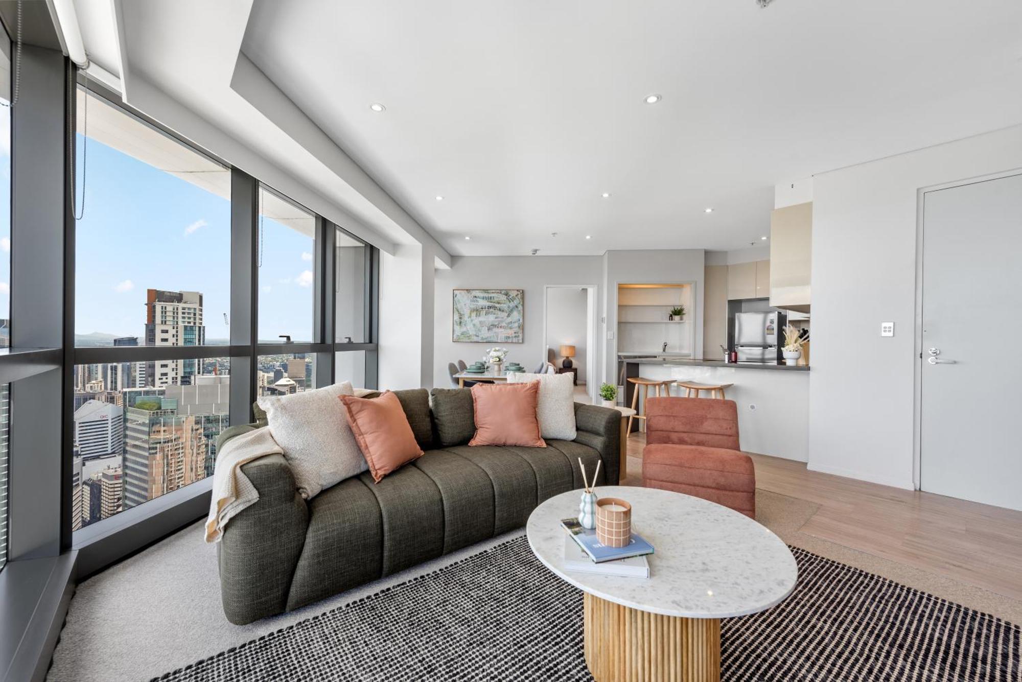 Apartment Stunning Sky With Endless Views, Pool & Parking