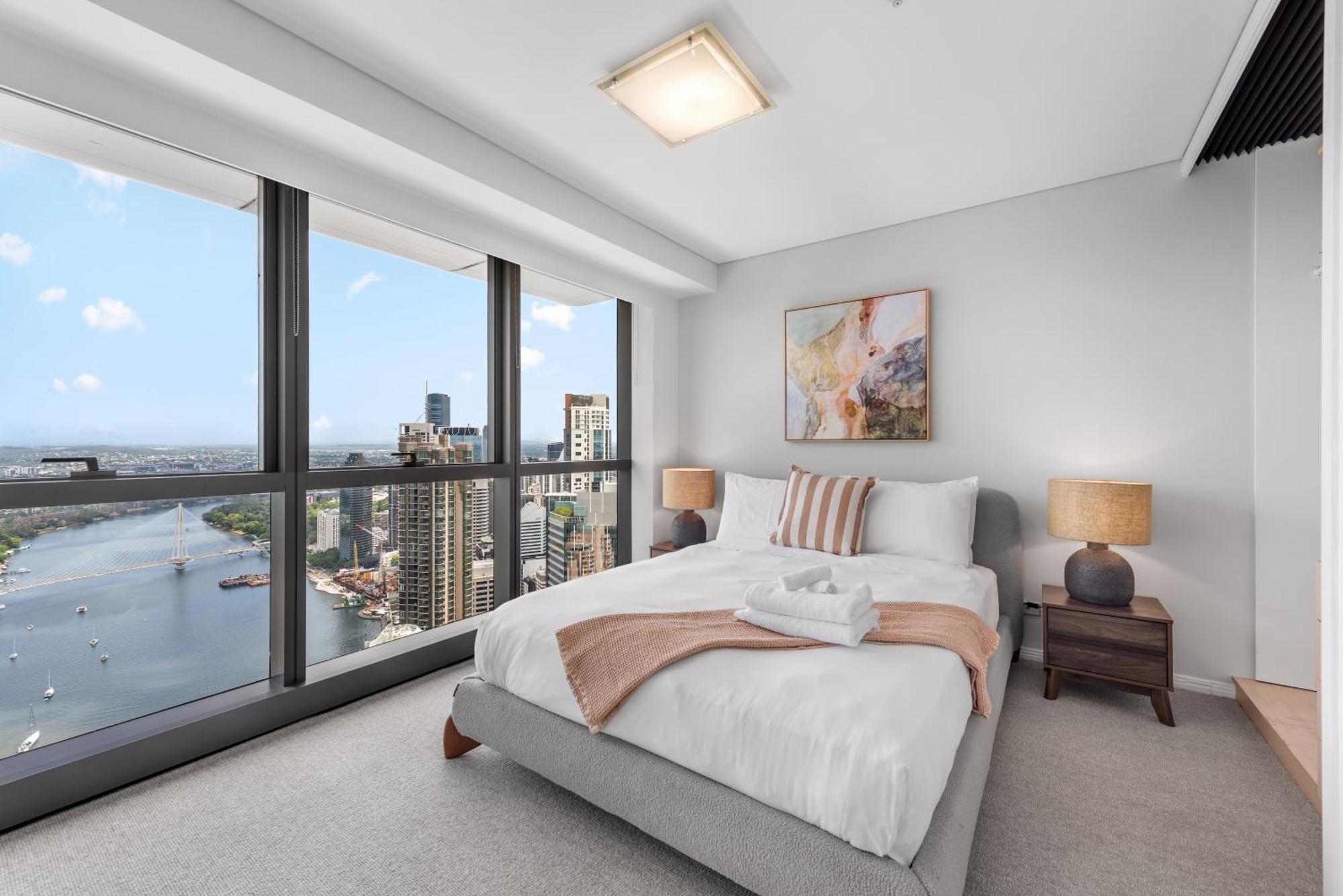 Stunning Sky With Endless Views, Pool & Parking Apartment Brisbane