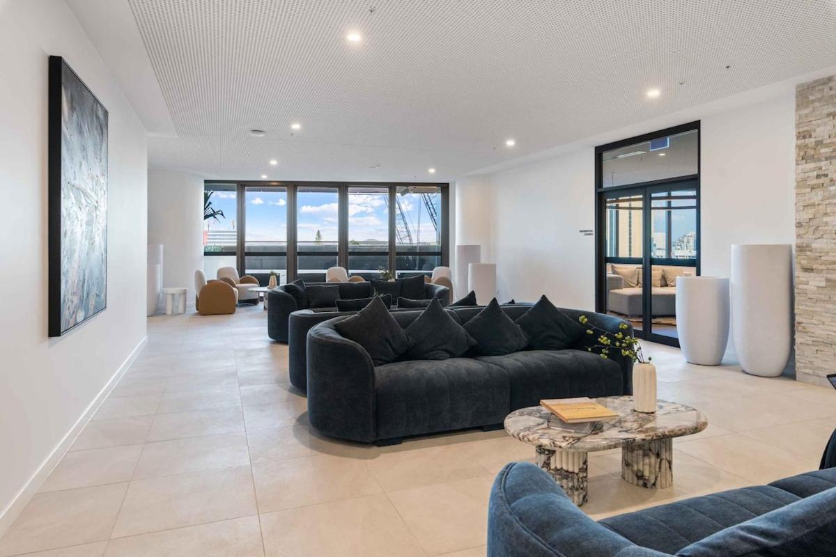 Cassa Qw - Modern Managed By The Cassa Brisbane