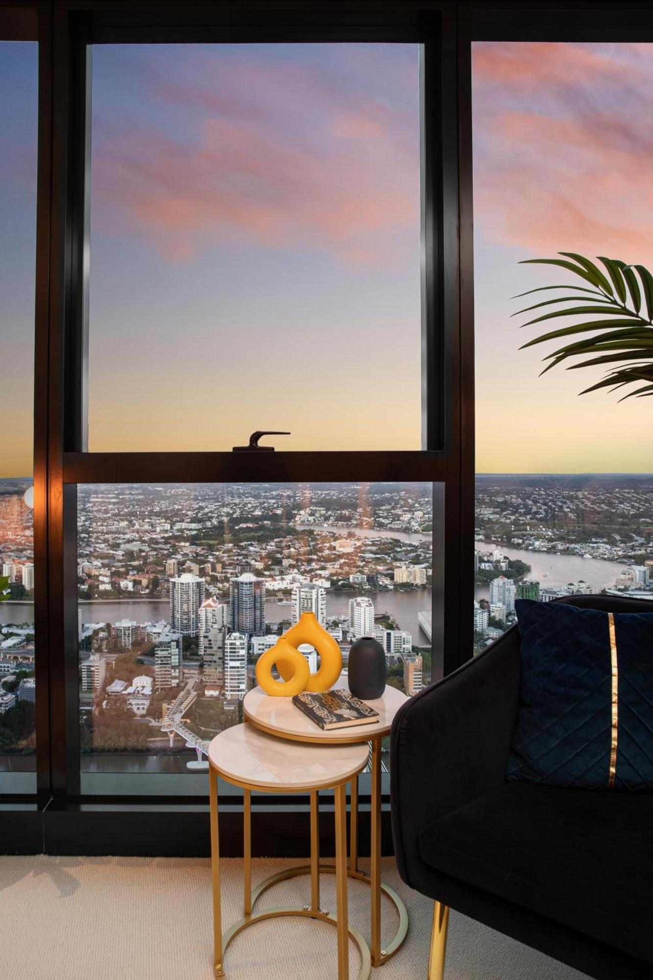 The Gatsby Escape Skytower Luxury Living At Level 71 Apartment *