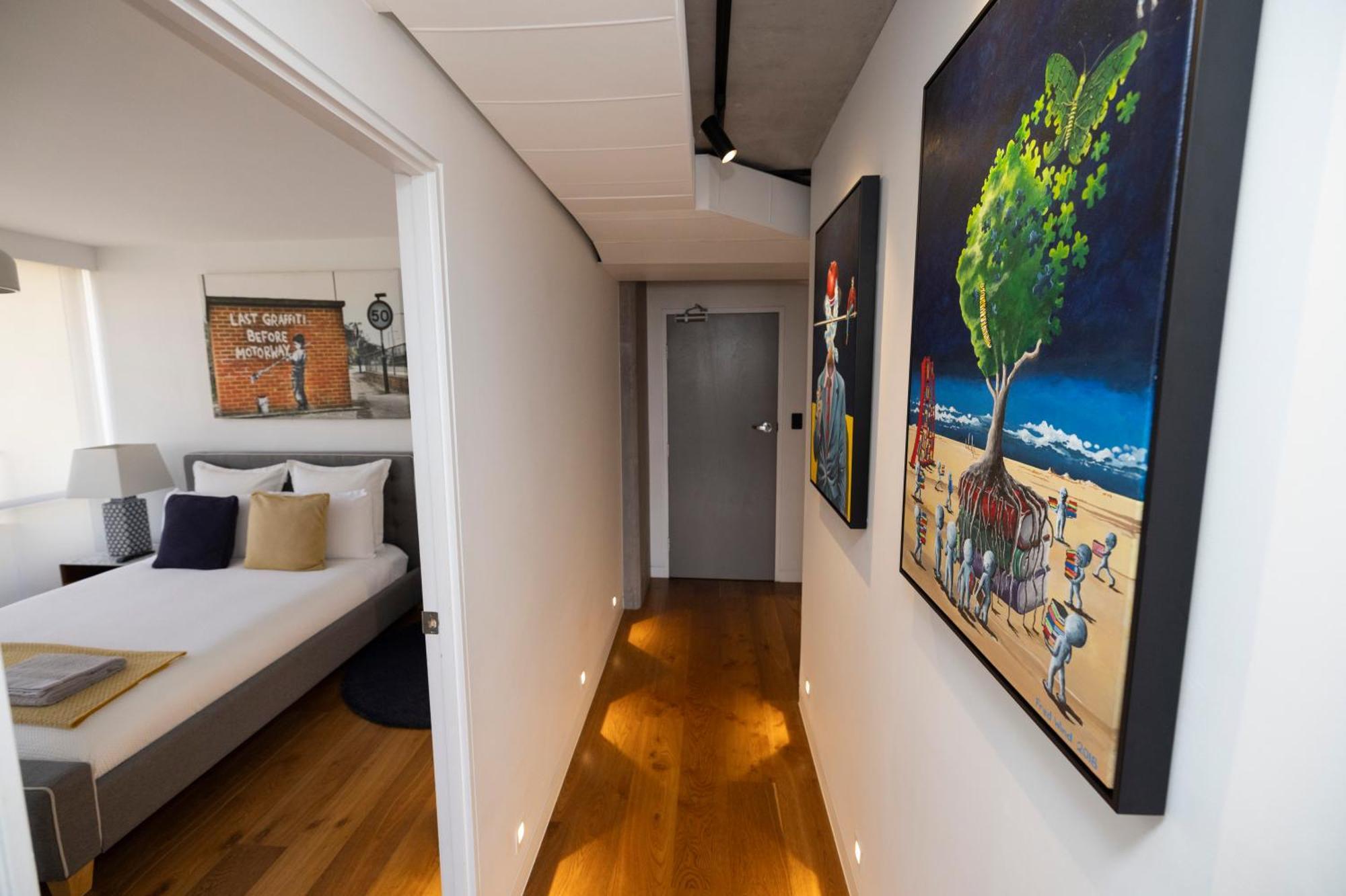 Sub Penthouse - Large Luxury 2 Bedroom Brisbane