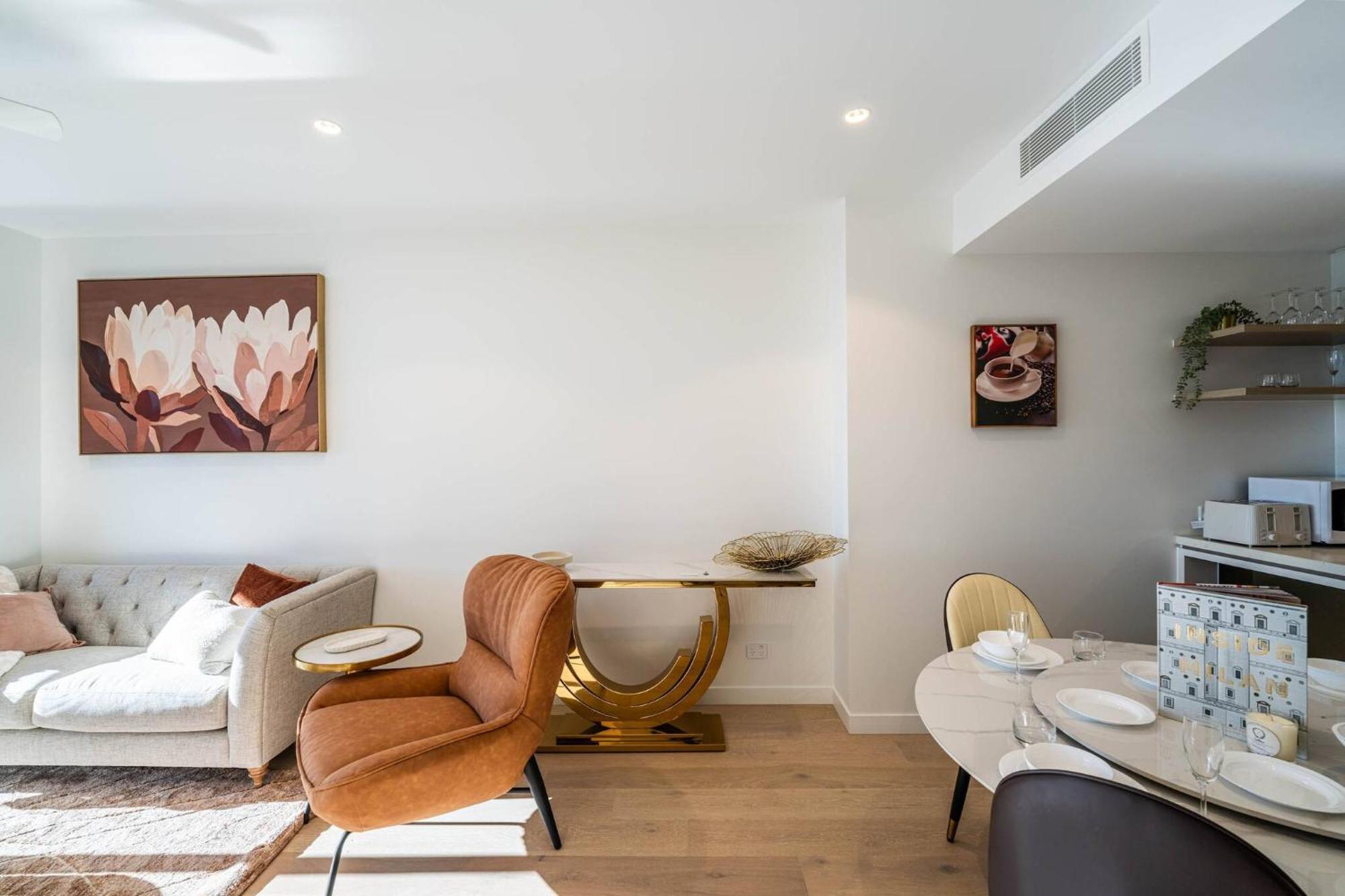 The Queens Perch - Lv 42 Luxury Riverview On The Star Casino Bne Apartamento