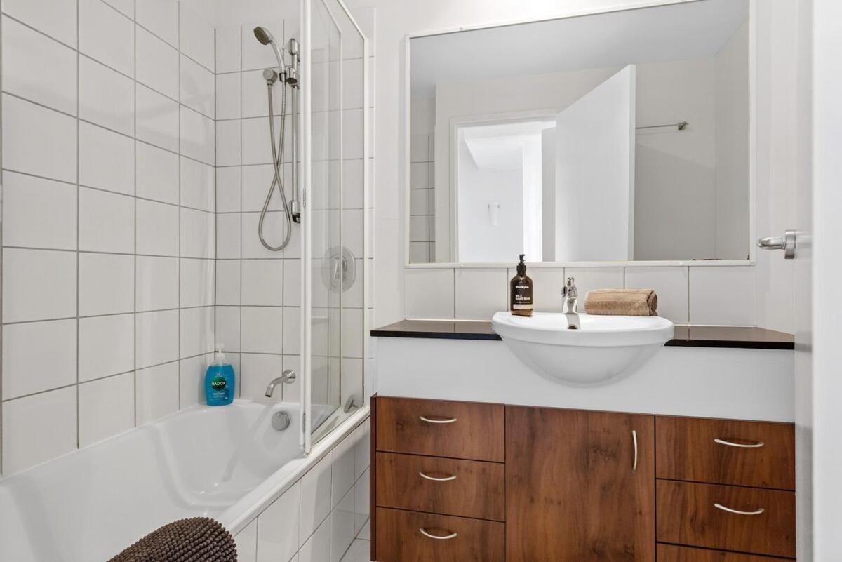 Hipster Loft - 1bed-study-1bath-balconies-1car Apartamento Brisbane