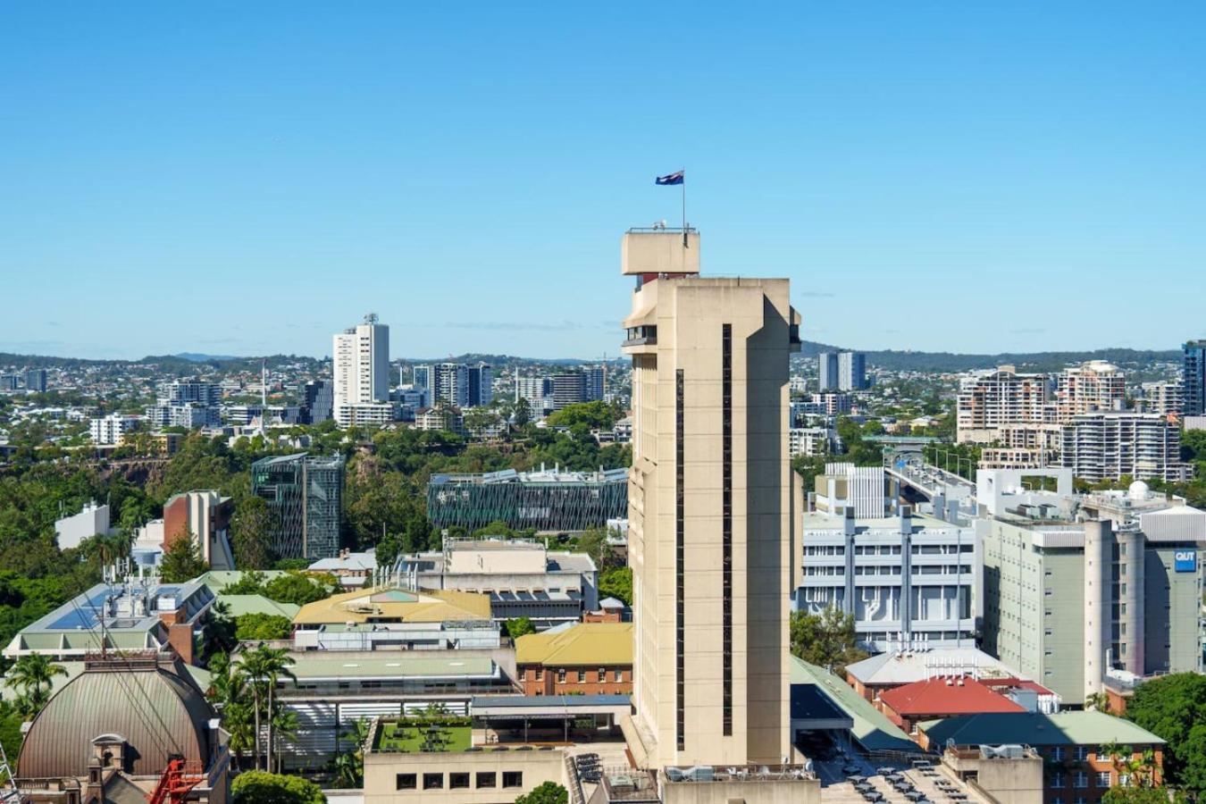 Modern 1br In Prime Queens Wharf Location Apartment Brisbane