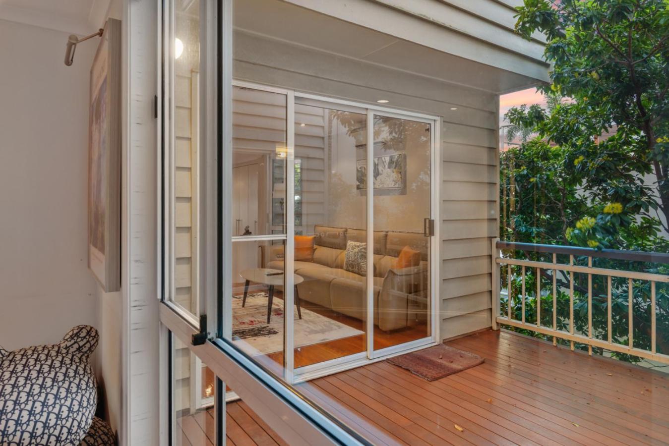Modern Family In Brisbanes Trendiest Suburb Brisbane
